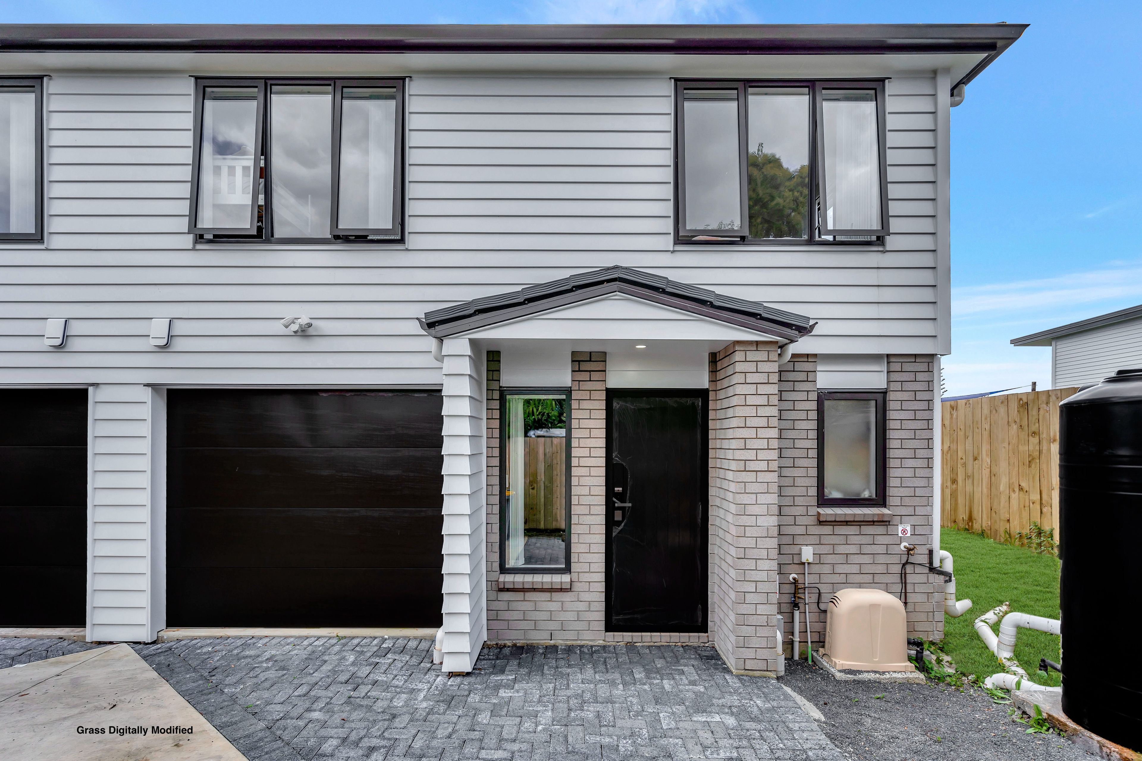 9E Kingdale Road, Henderson, Waitakere City