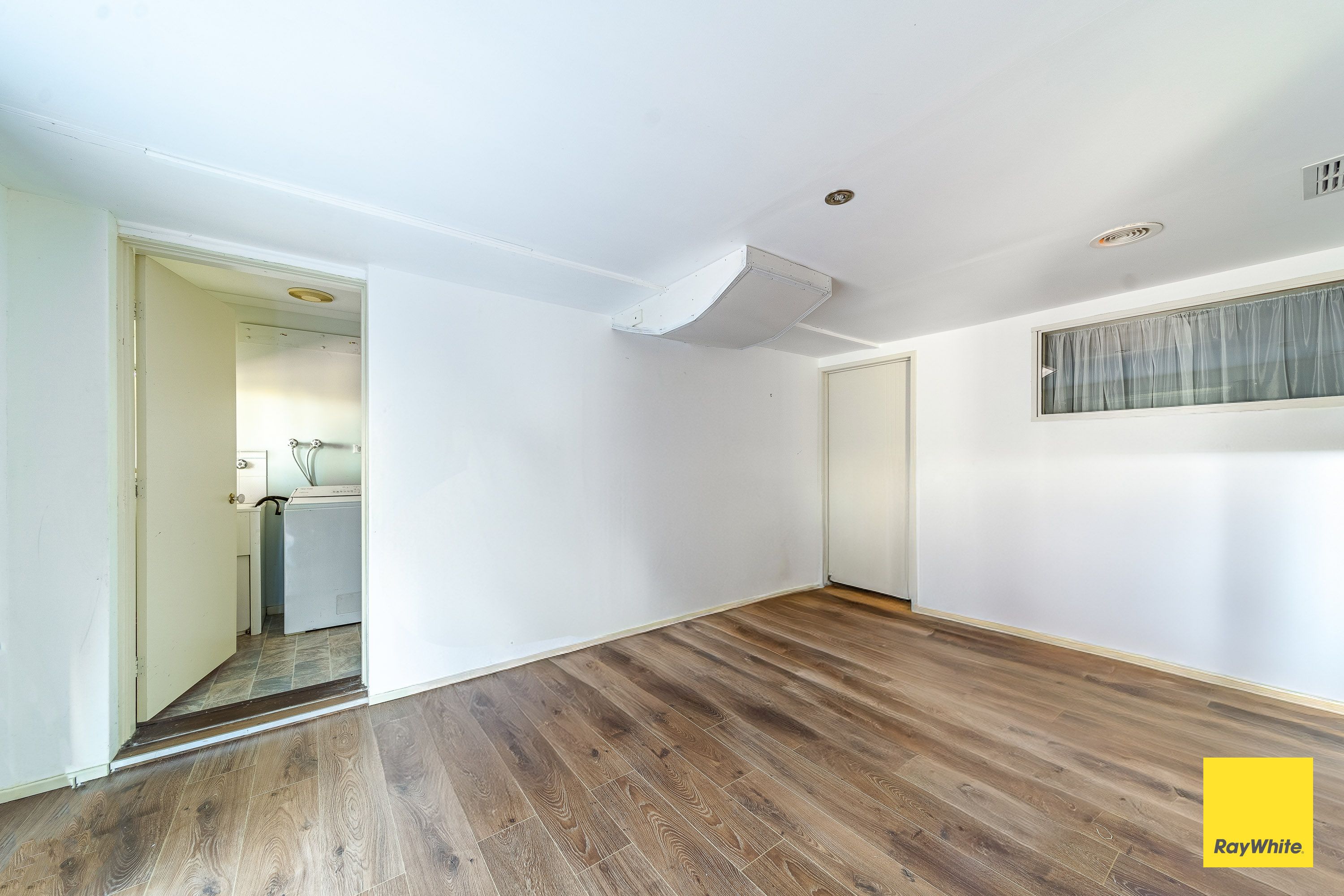 14 Friswell Avenue — photo 4 of 10