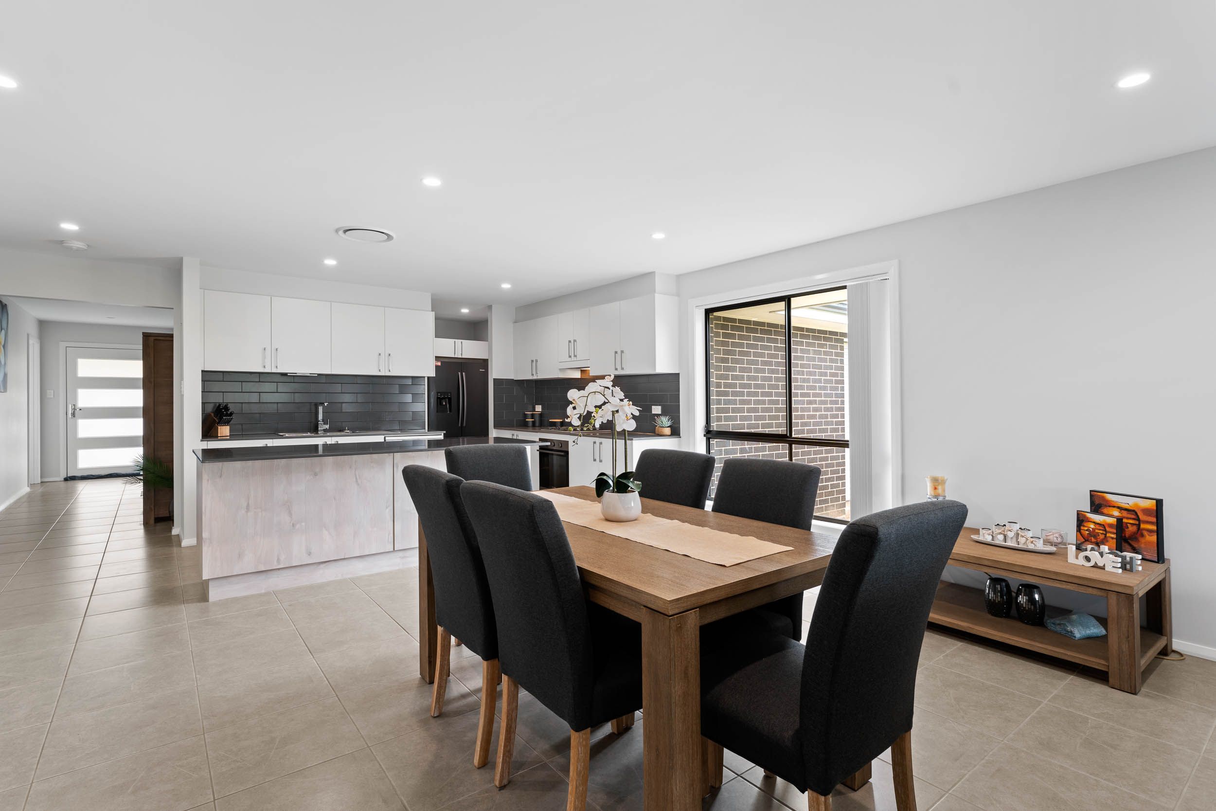 14 Roebuck Street — photo 4 of 18