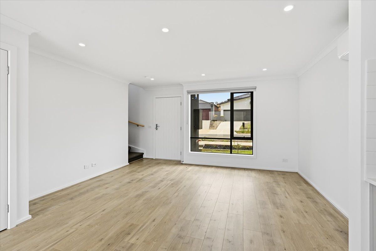3 Fulham Circuit — photo 5 of 12