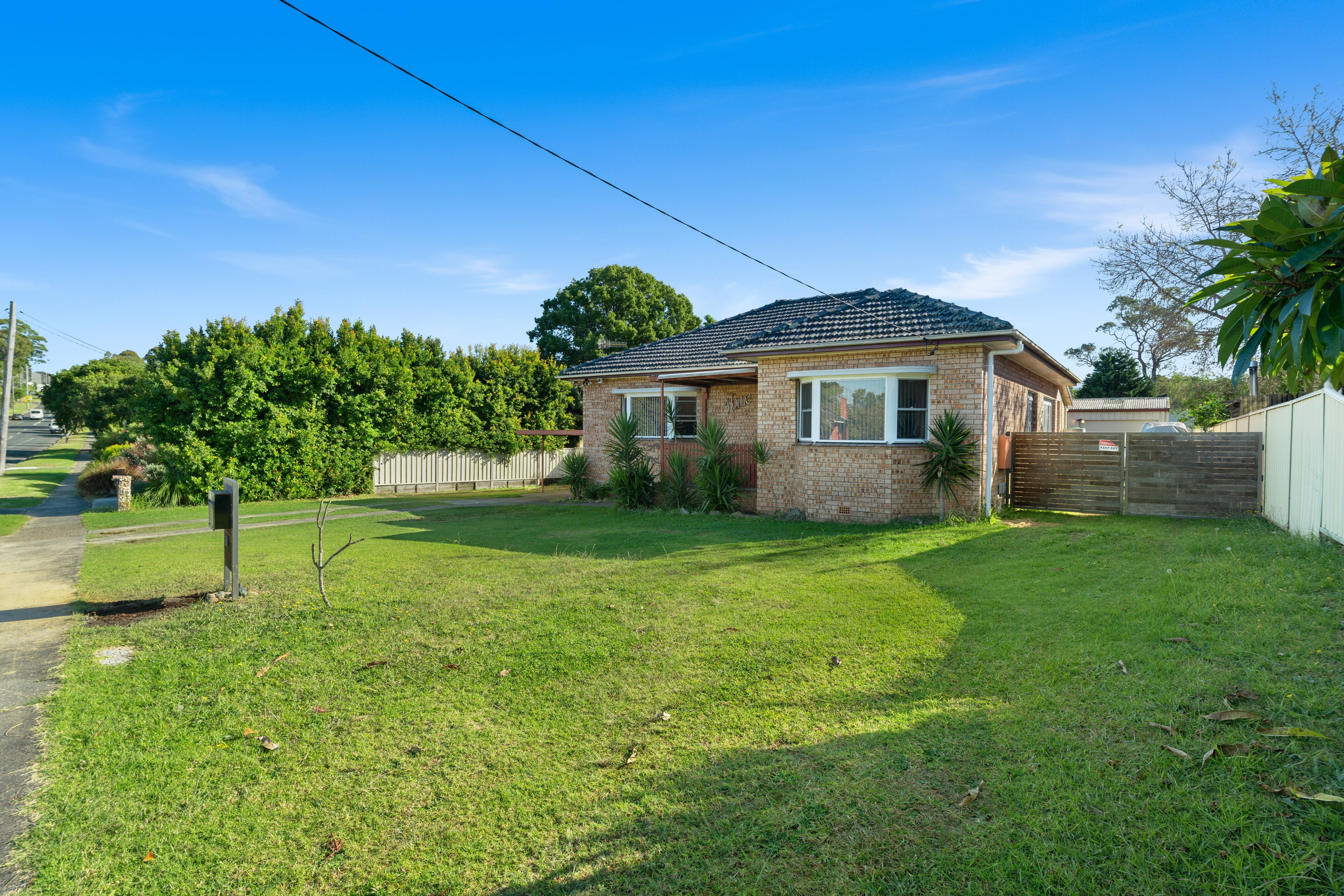 61 Cambewarra Road, Bomaderry, NSW 2541