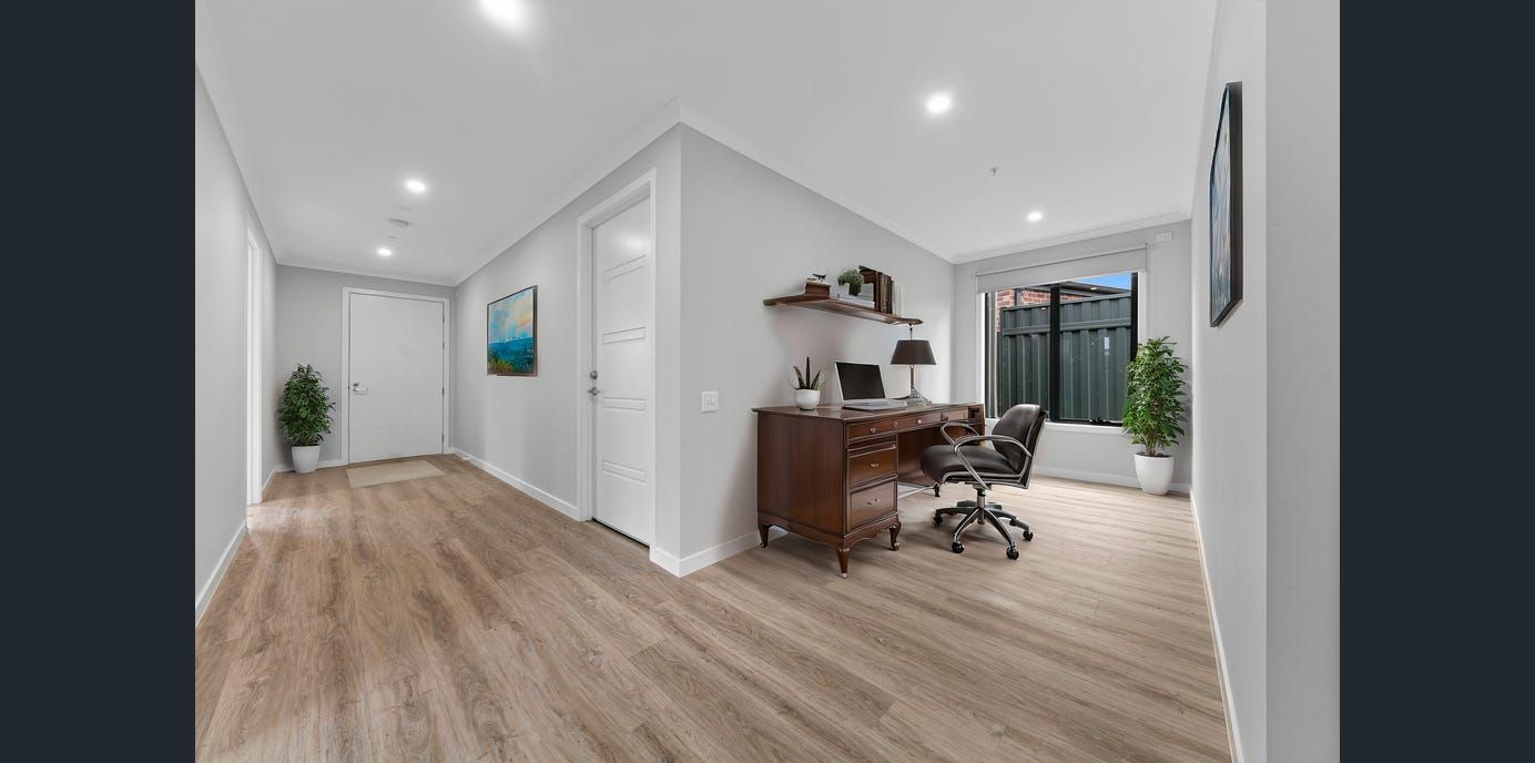 33 Cinder Drive, Tarneit, VIC 3029