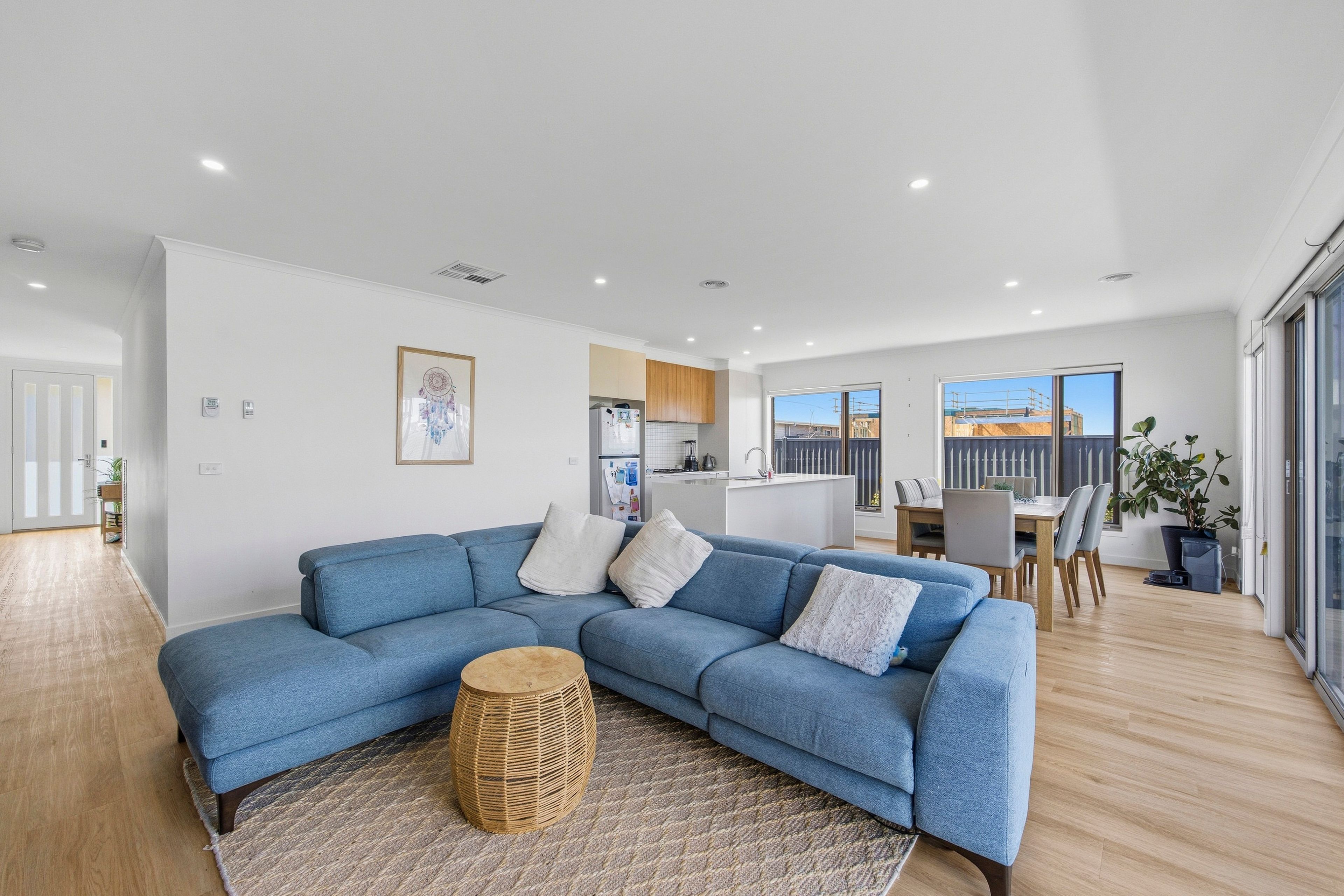 1 Jarvis Way — photo 3 of 10