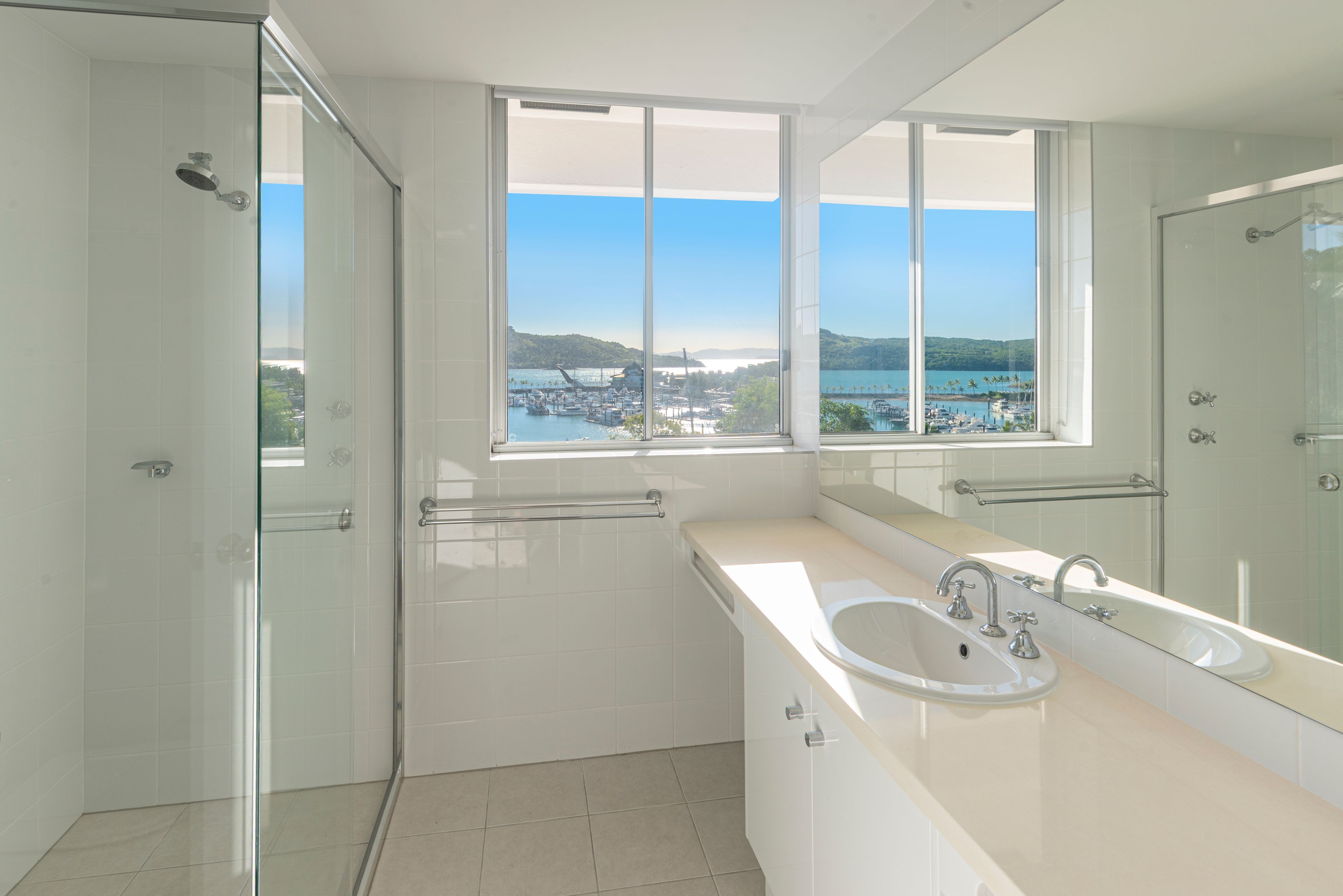 G/1 Marina Drive, Yacht Harbour Towers — photo 16 of 30