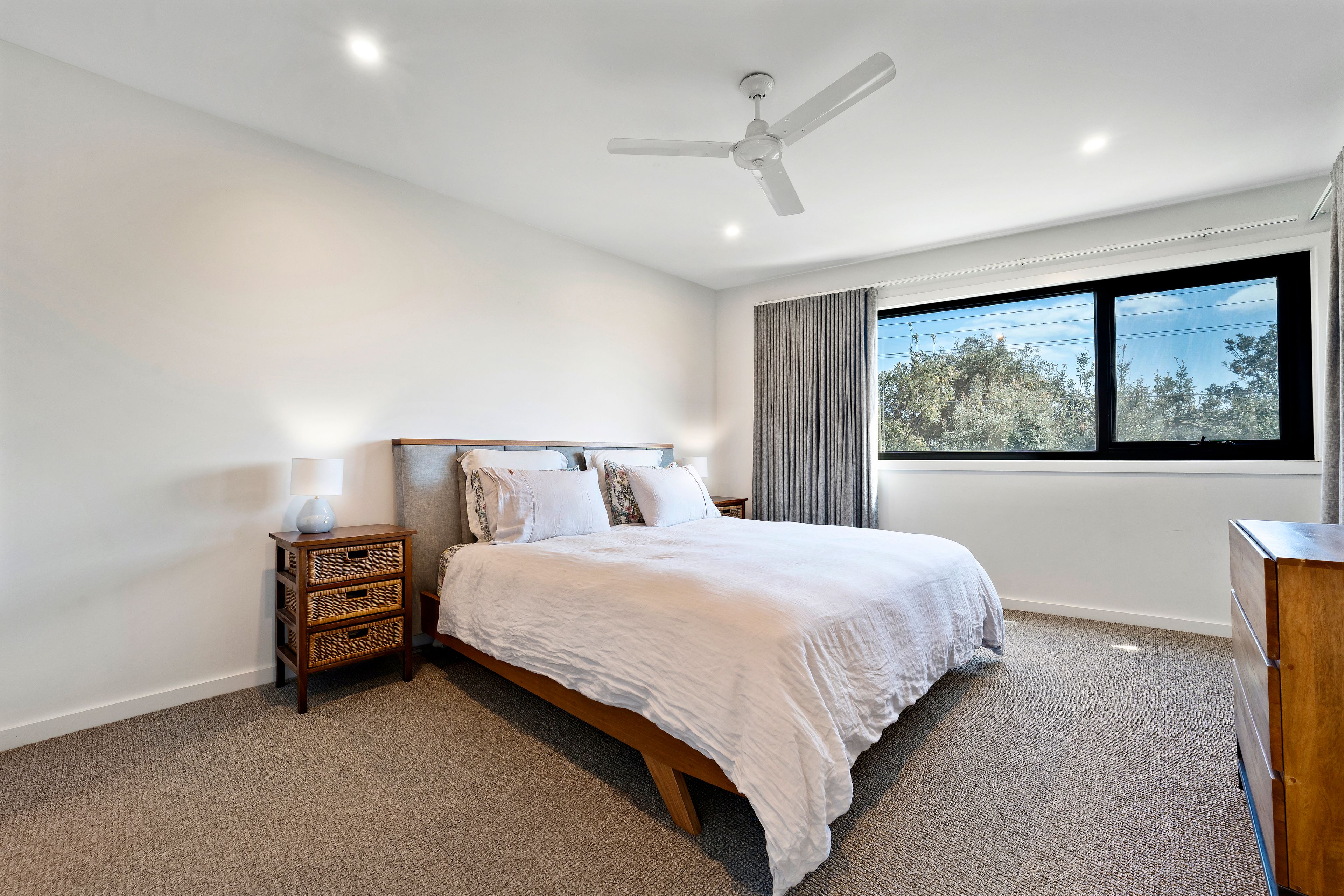2/6 Mernda Avenue — photo 6 of 18