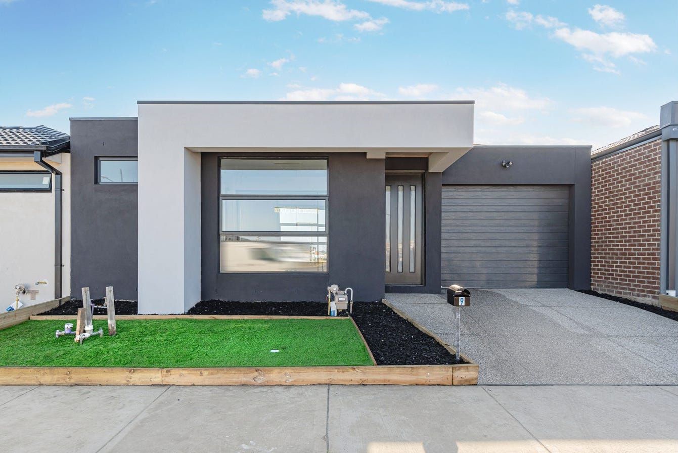 9 Hutch Avenue, Donnybrook VIC 3064
