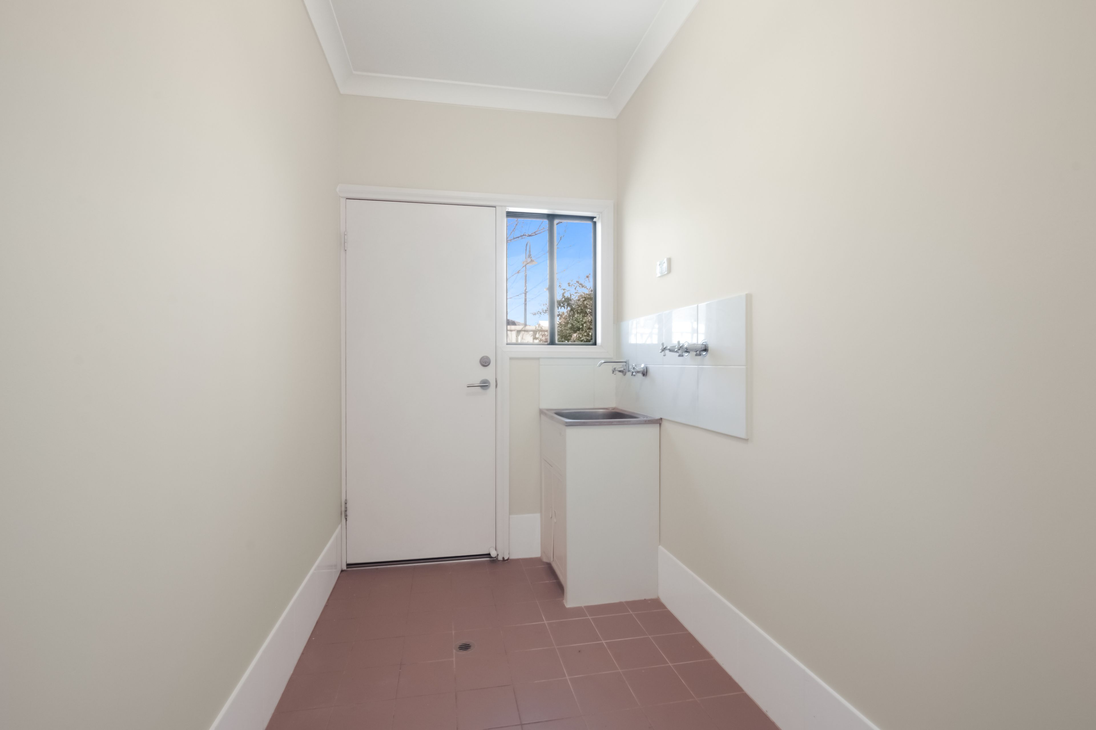 24 Leaf Street — photo 13 of 14