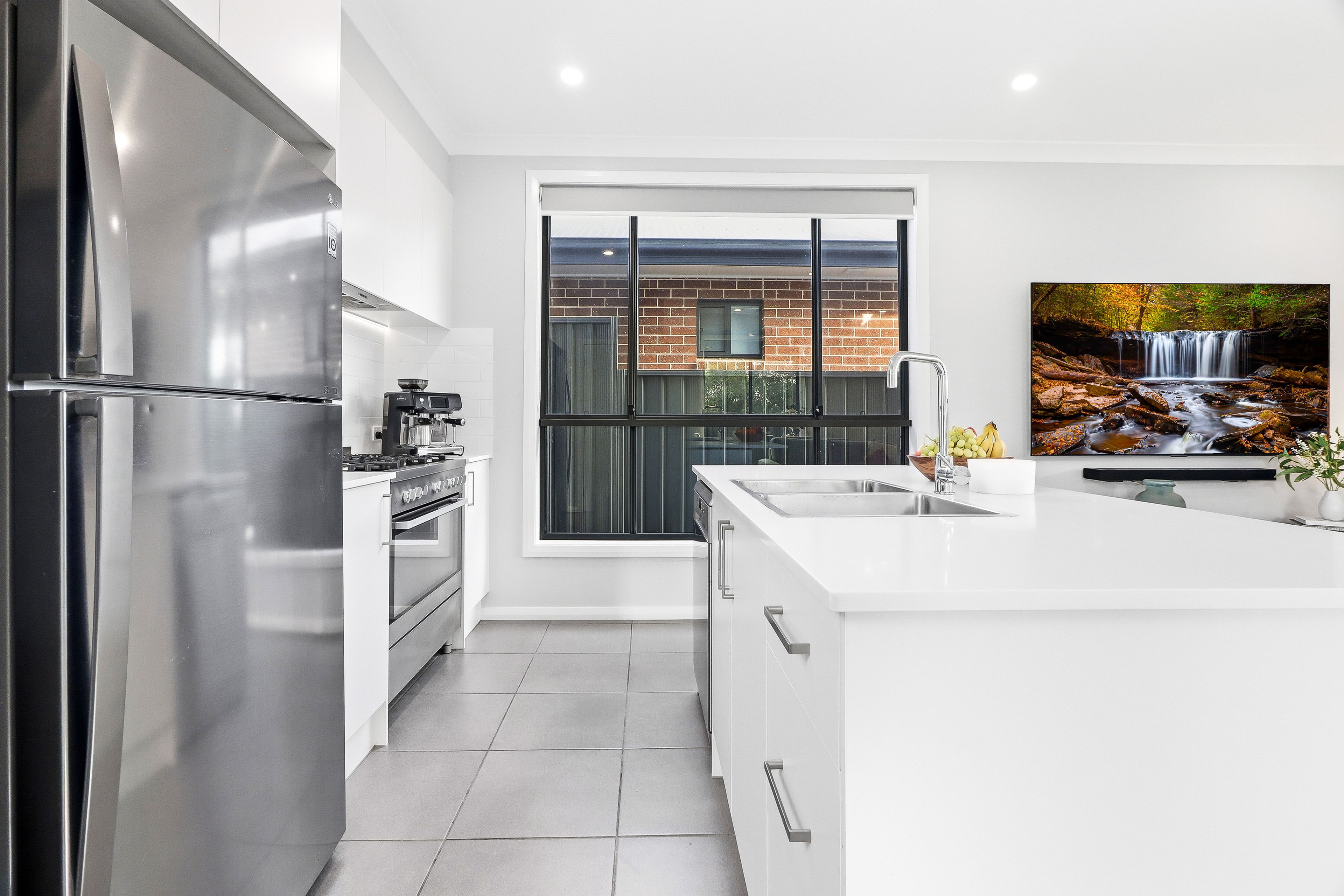 44 Kirsh Street — photo 4 of 16