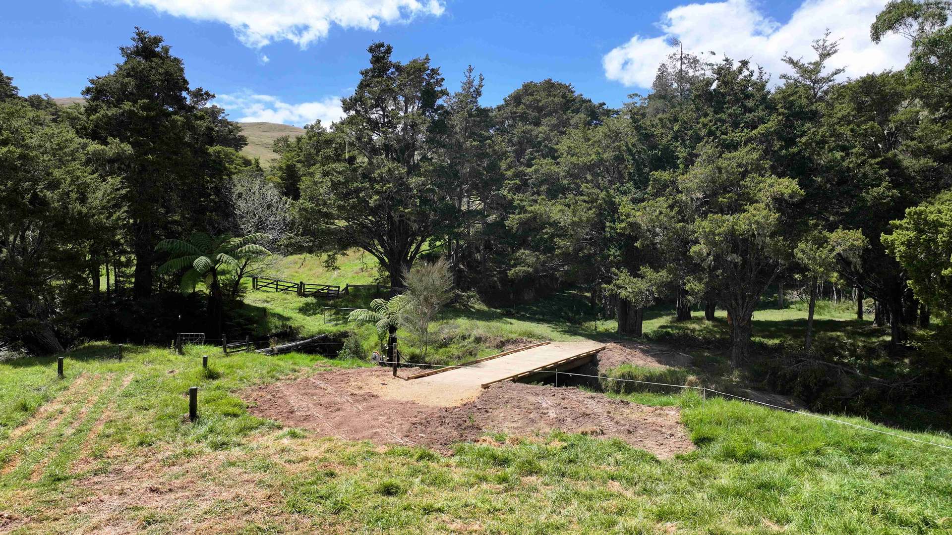 593 Peria Road photo 2