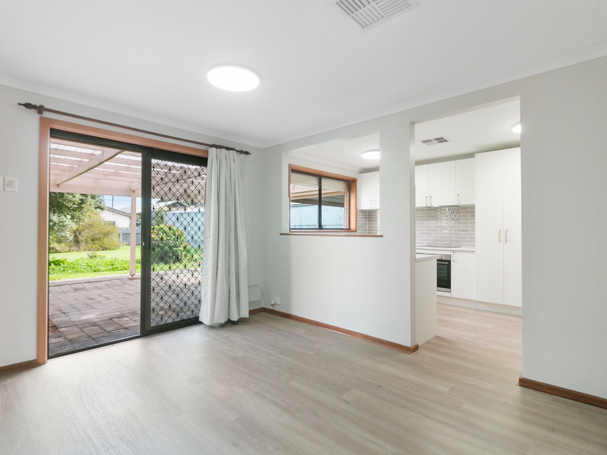 5 Perth Street — photo 10 of 12
