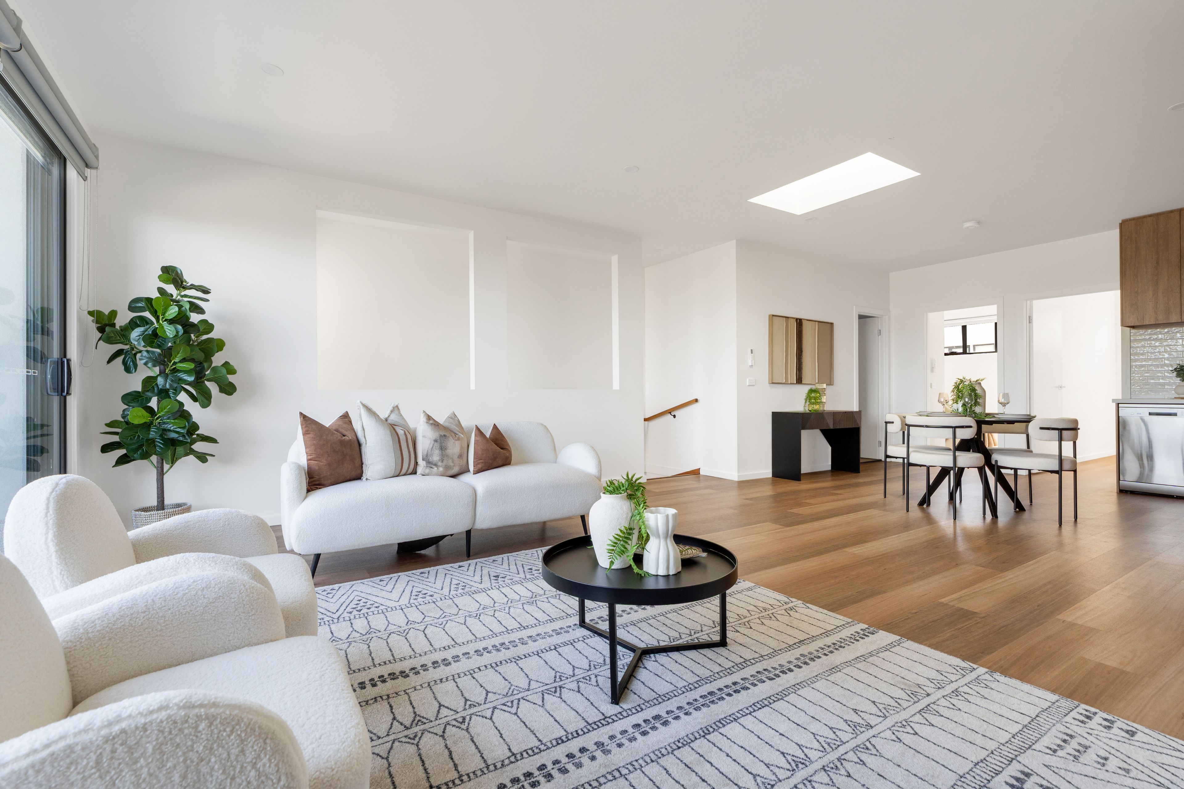 2/10 Mackillop Street — photo 8 of 14
