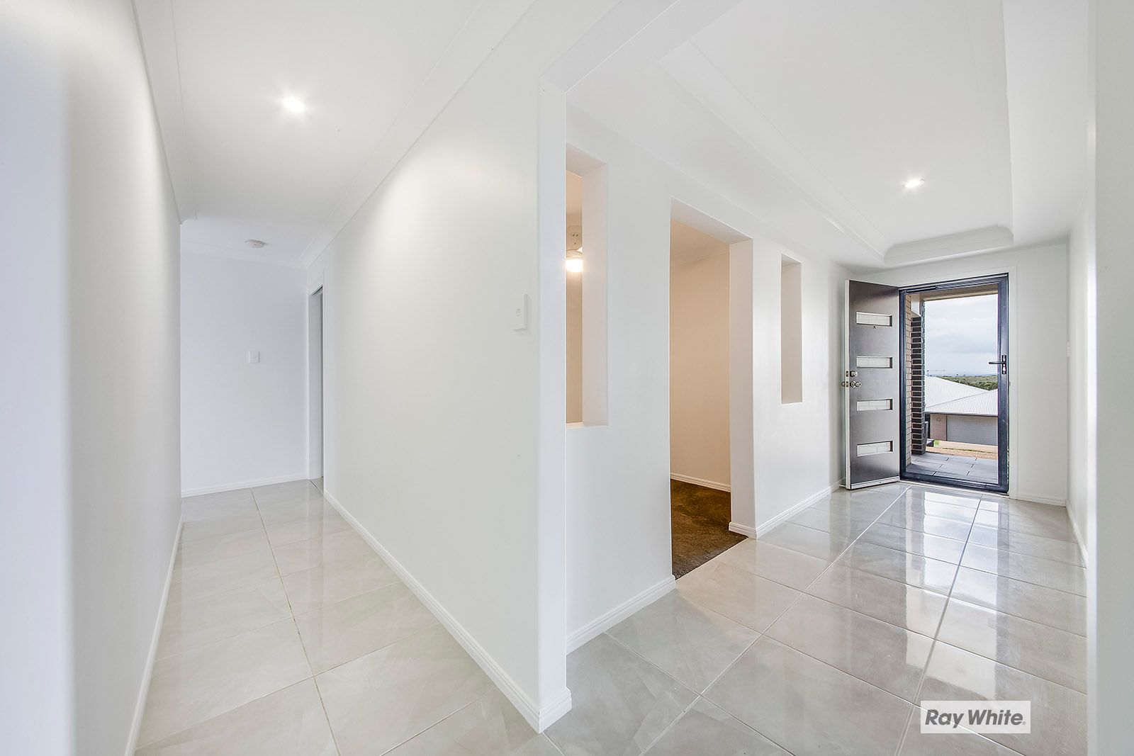 15 Bells Court, Rosslyn, QLD 4703