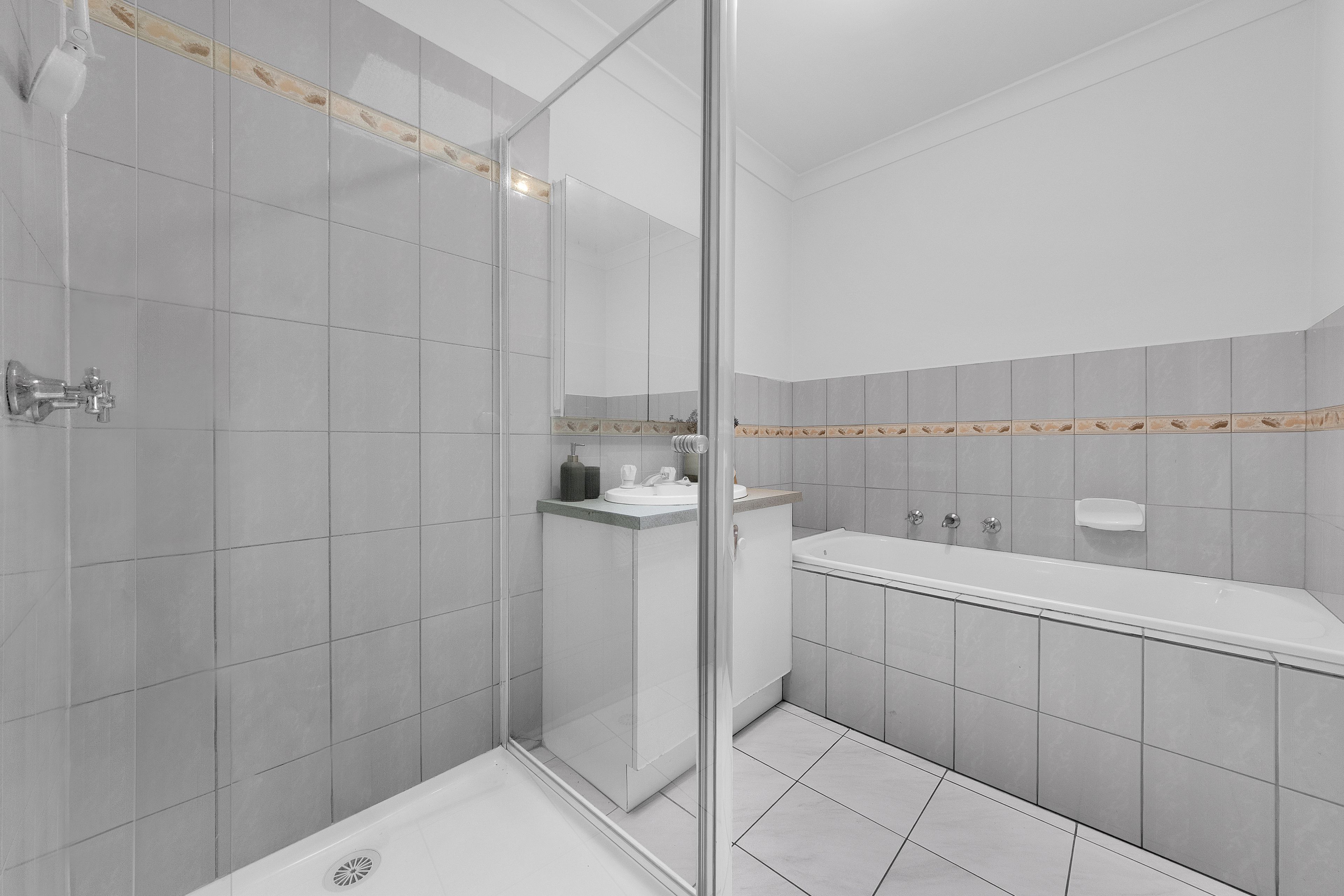 13 Wenlock Avenue — photo 10 of 18