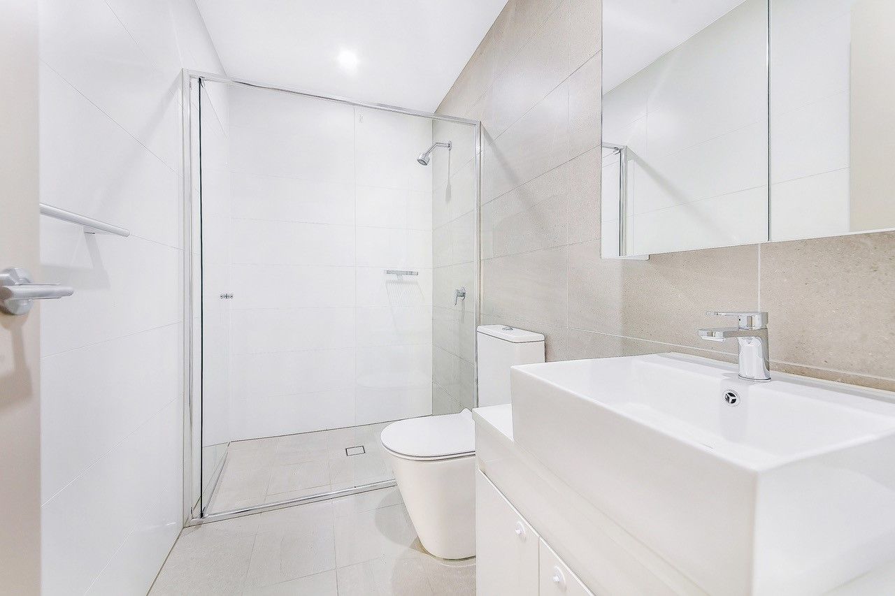 105/8 Burwood Road — photo 5 of 7
