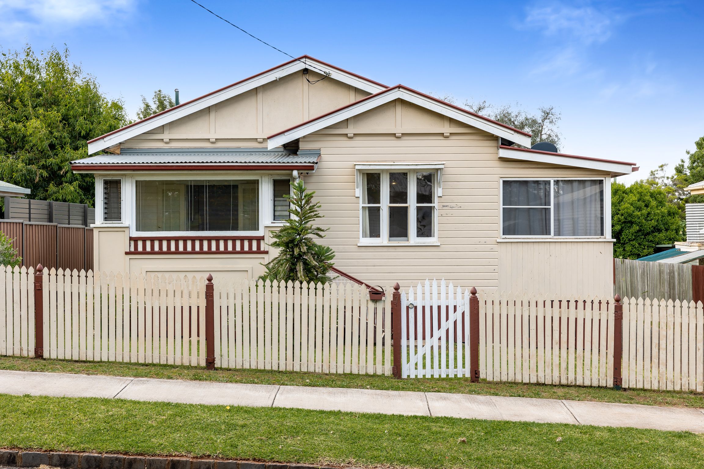 7 Peak Street, Harristown QLD 4350