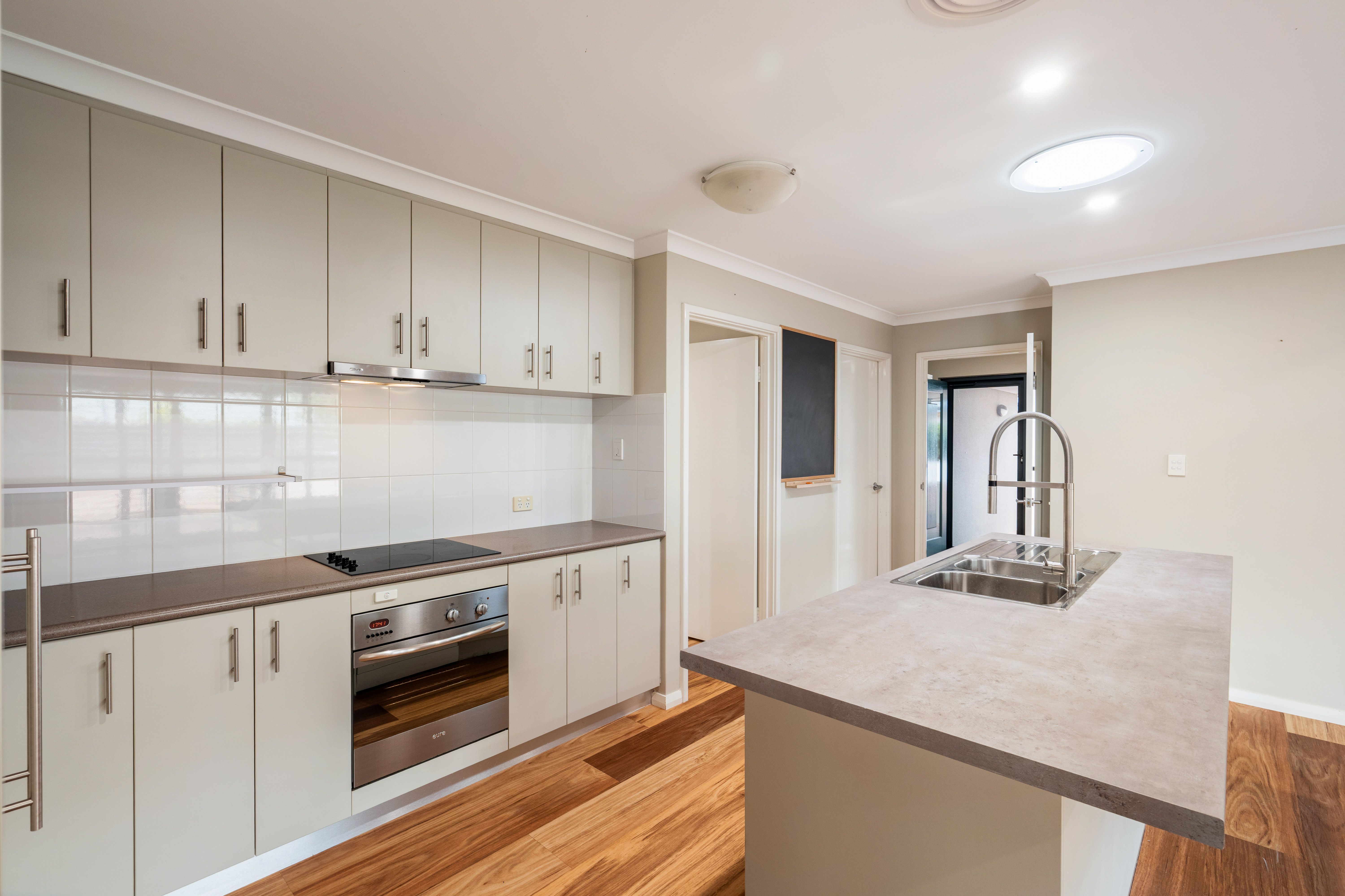 2/90 Seymour Street — photo 6 of 20