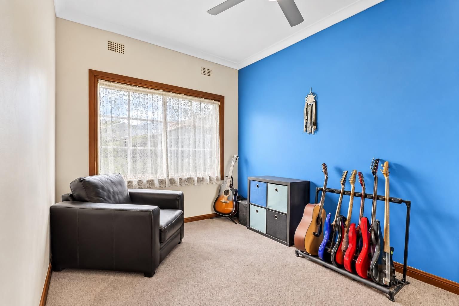 10 Carmen Place — photo 11 of 12