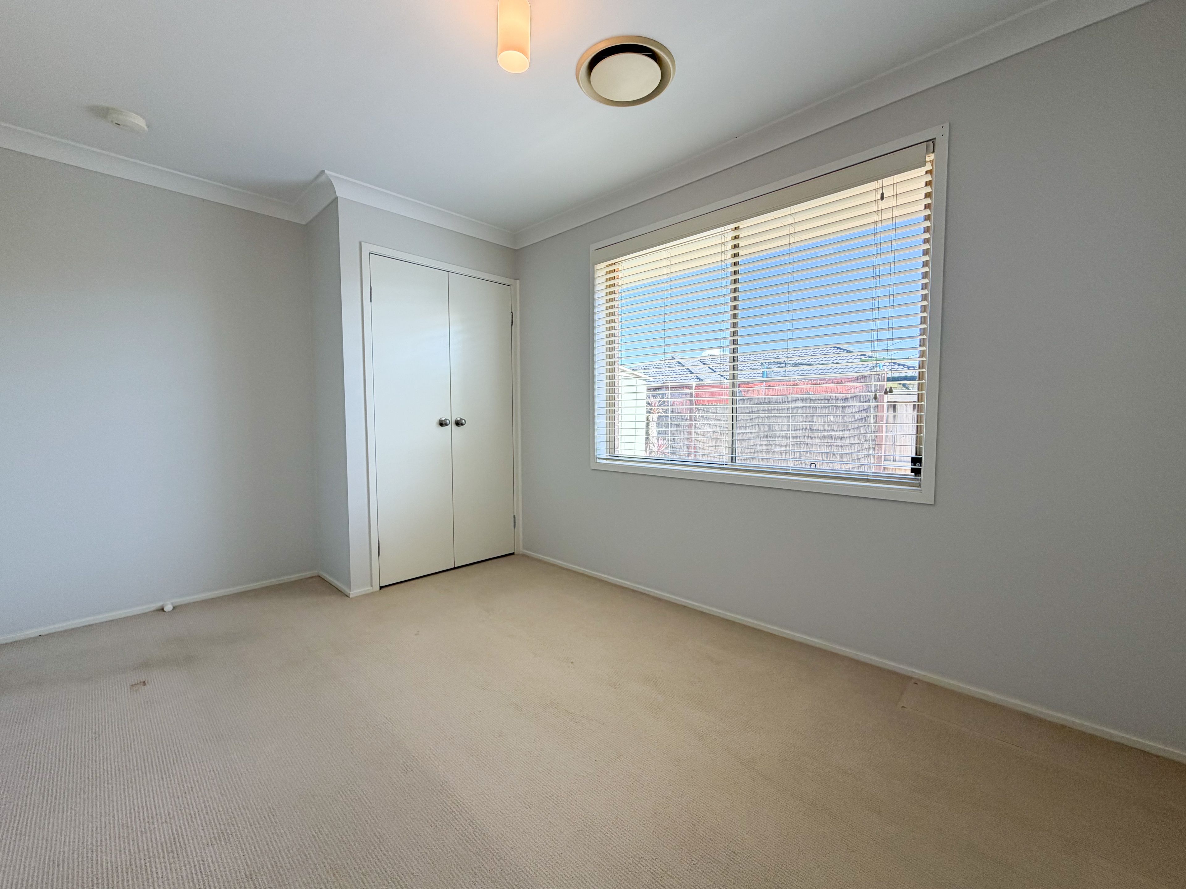 84 Ridgetop Drive, Glenmore Park, NSW