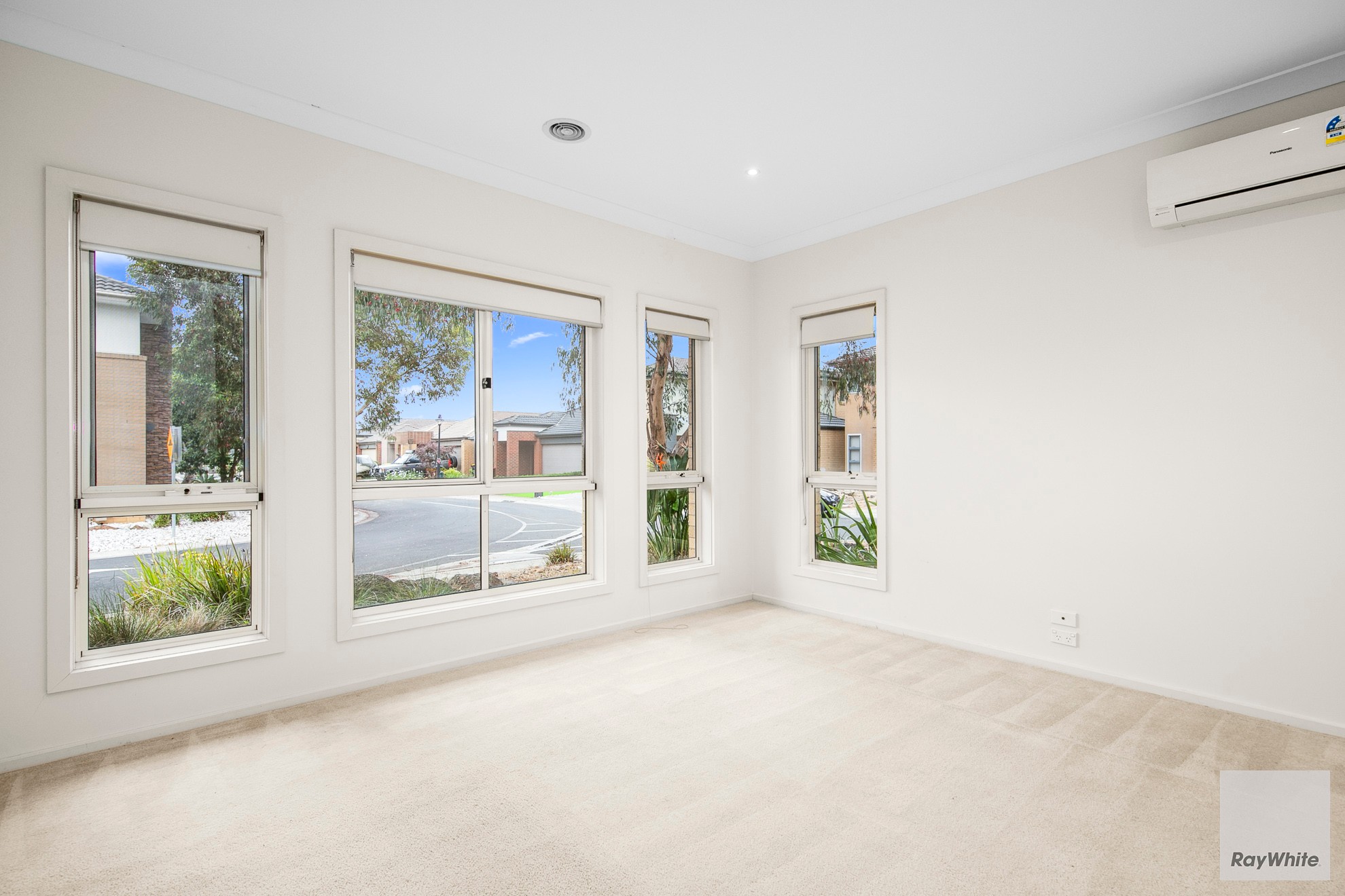 44 Eloura Circuit, Taylors Hill, VIC 3037