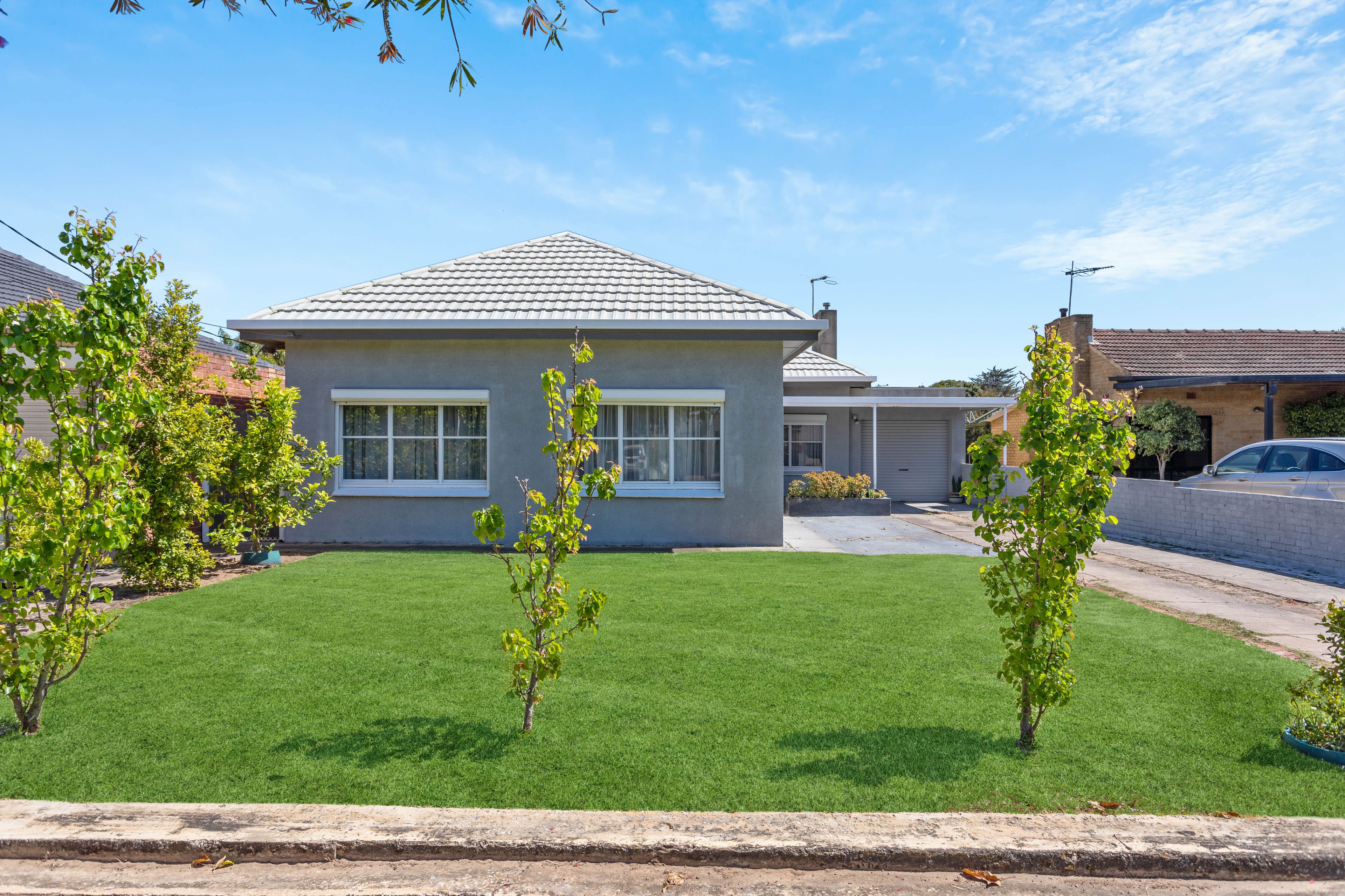35 Balranald Avenue, Largs Bay, SA 5016