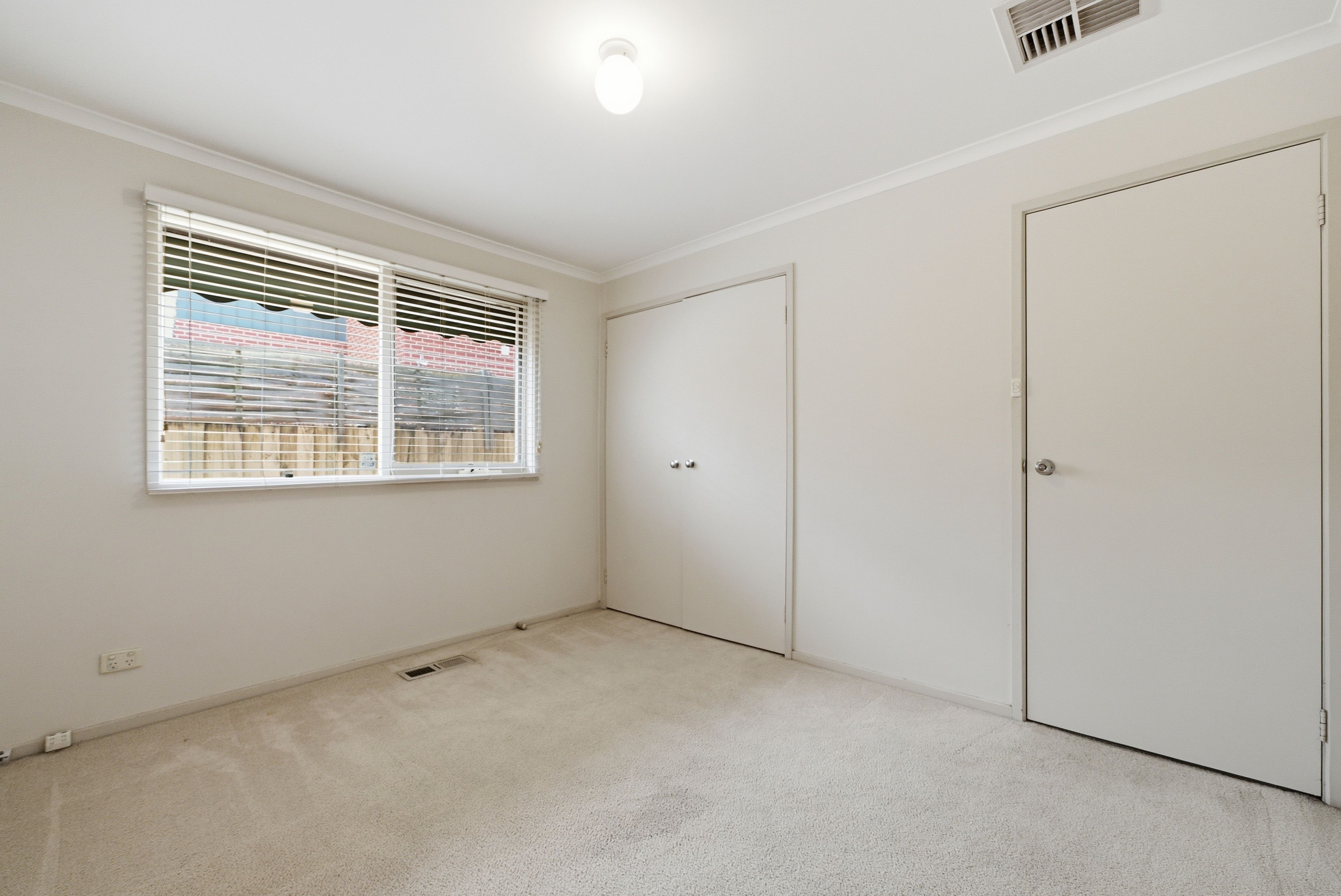 1/94 Heatherdale Road — photo 5 of 11