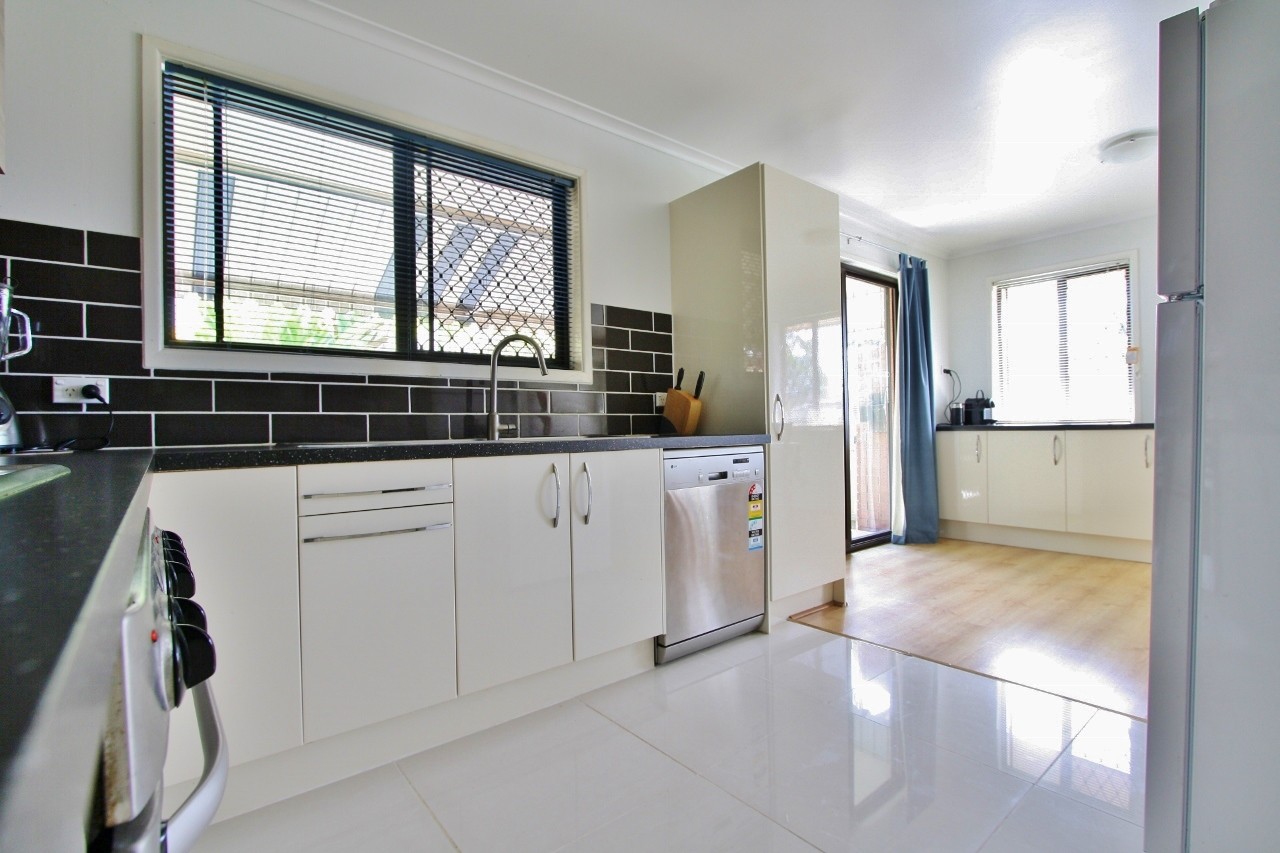 90 Crewe Street, Mount Gravatt East, QLD 4122