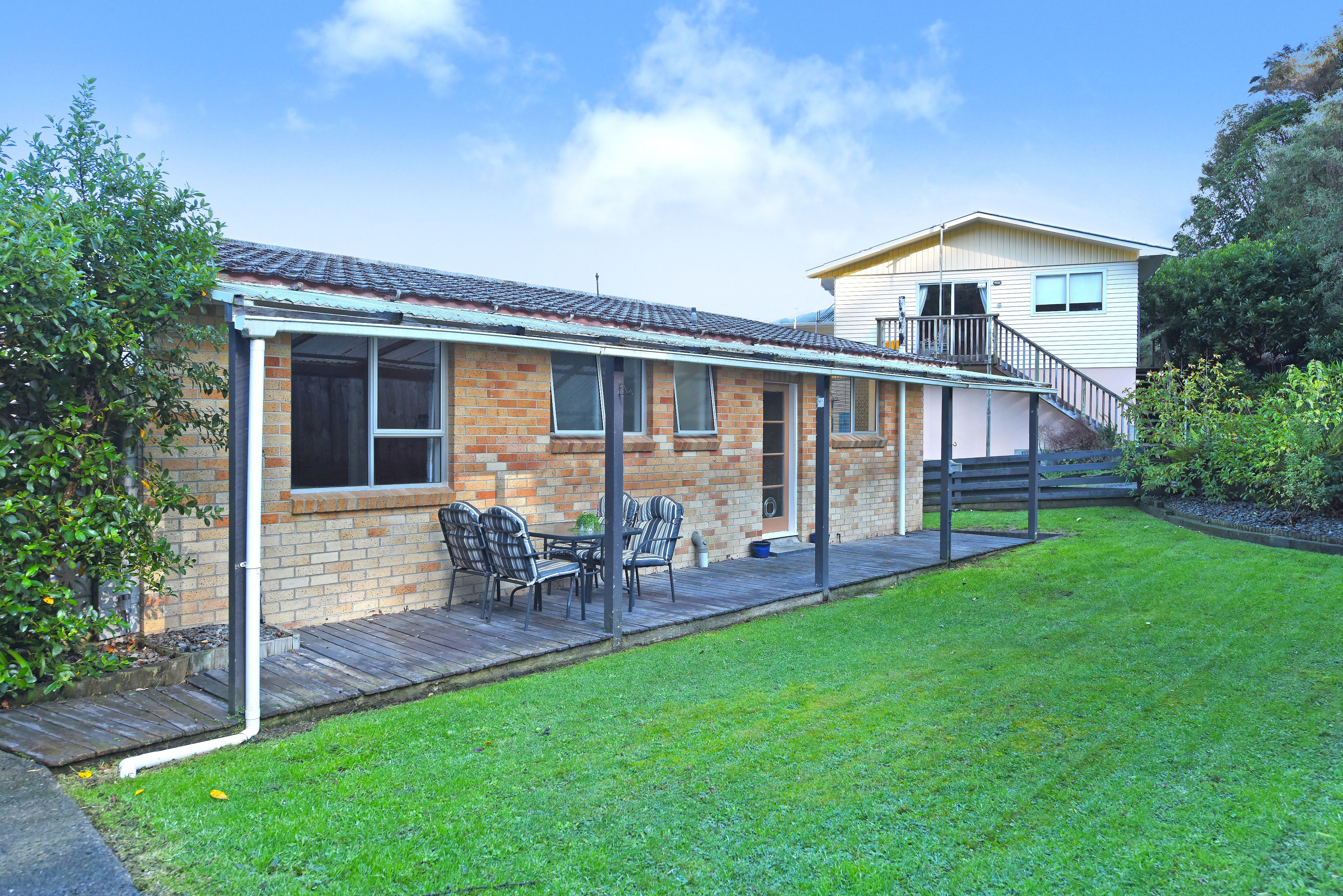 2/11 Lowry Crescent, Stokes Valley, Lower Hutt City