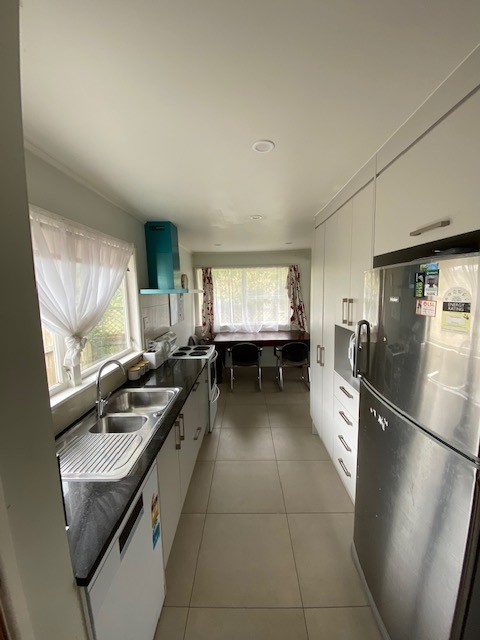 9A Thornlow Street, Glendene, Waitakere City