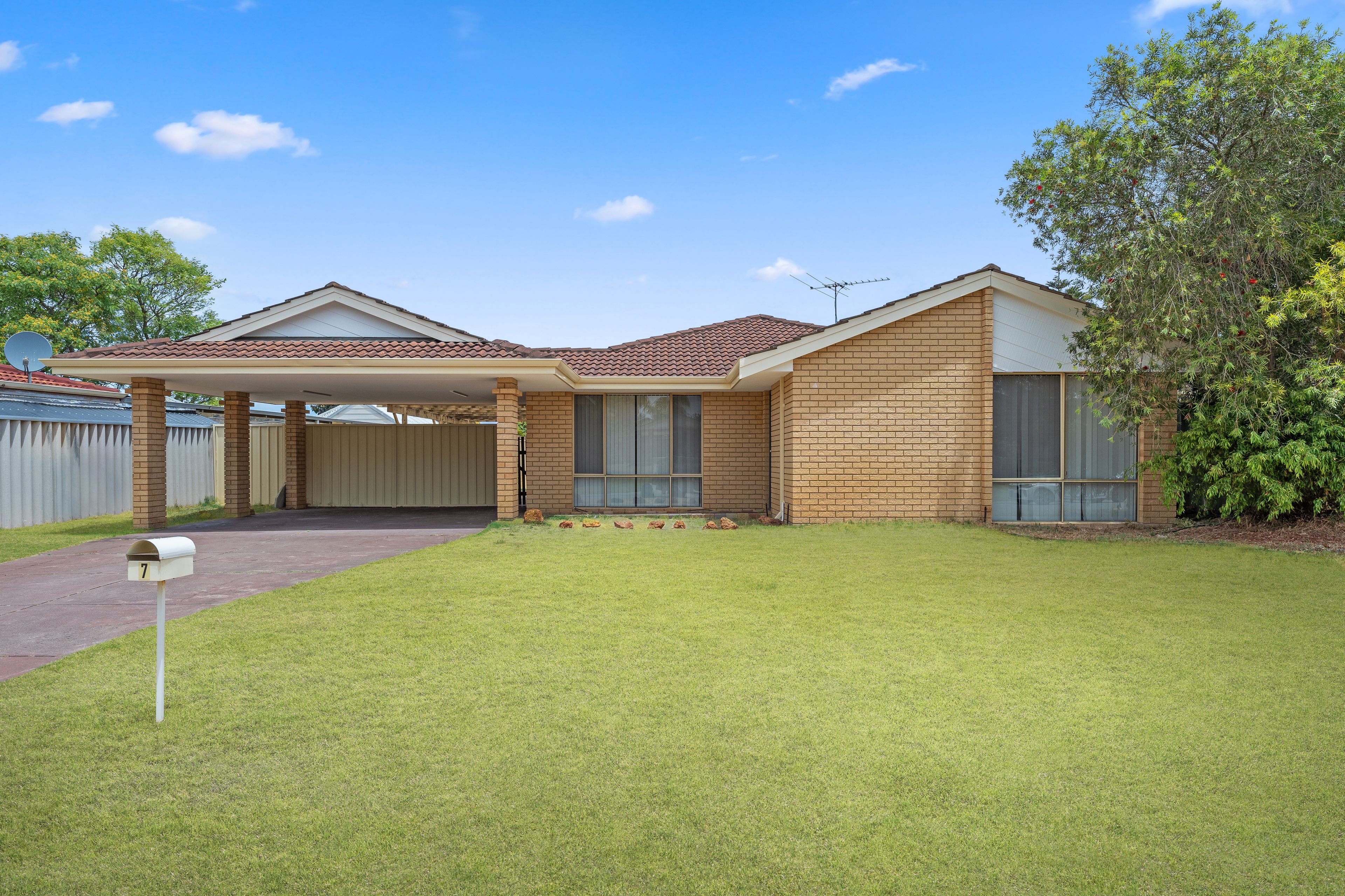 7 Brighton Close, Warnbro, WA 6169