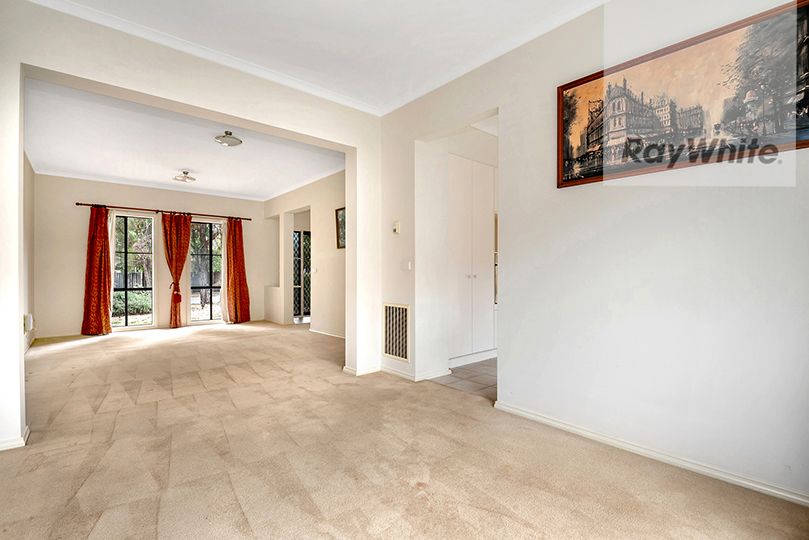 16 Bramble Crescent, Bundoora, VIC 3083