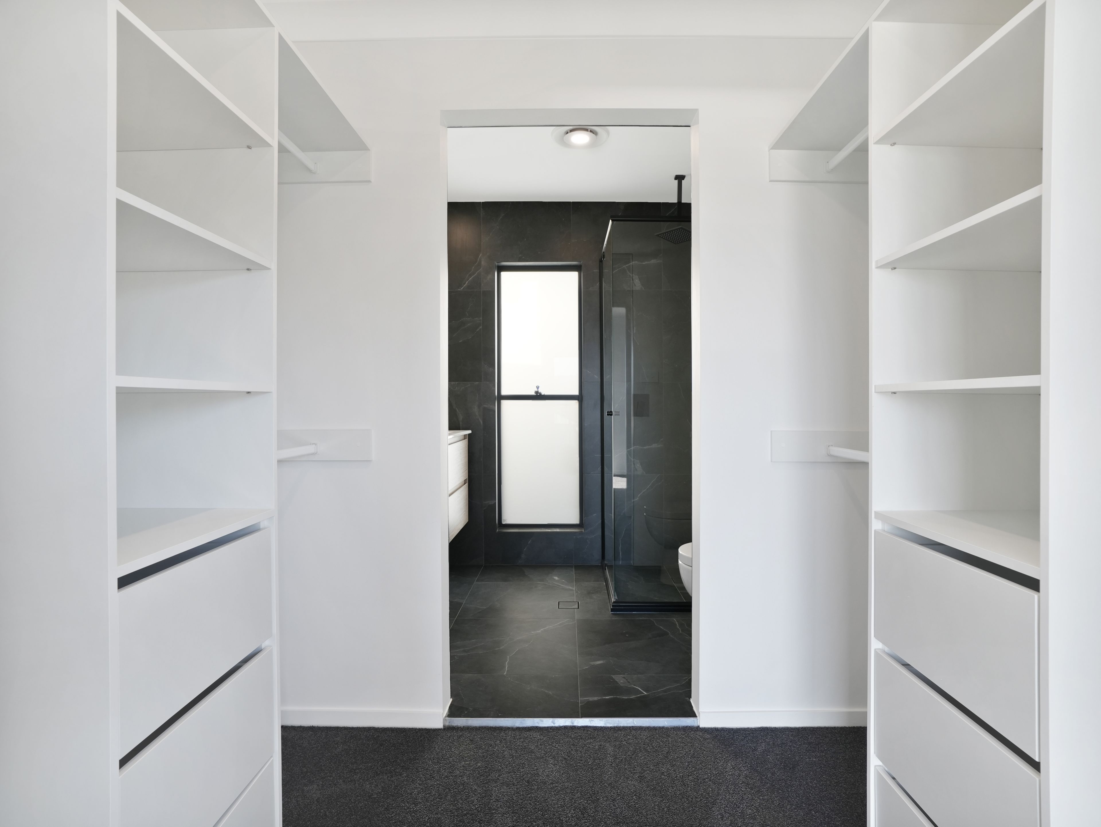 32 Araluen Terrace — photo 5 of 6
