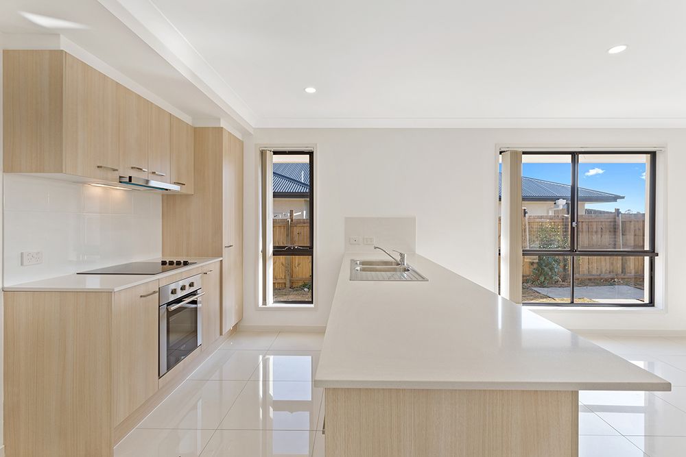 1/36 Weebah Place, CAMBOOYA, QLD 4358