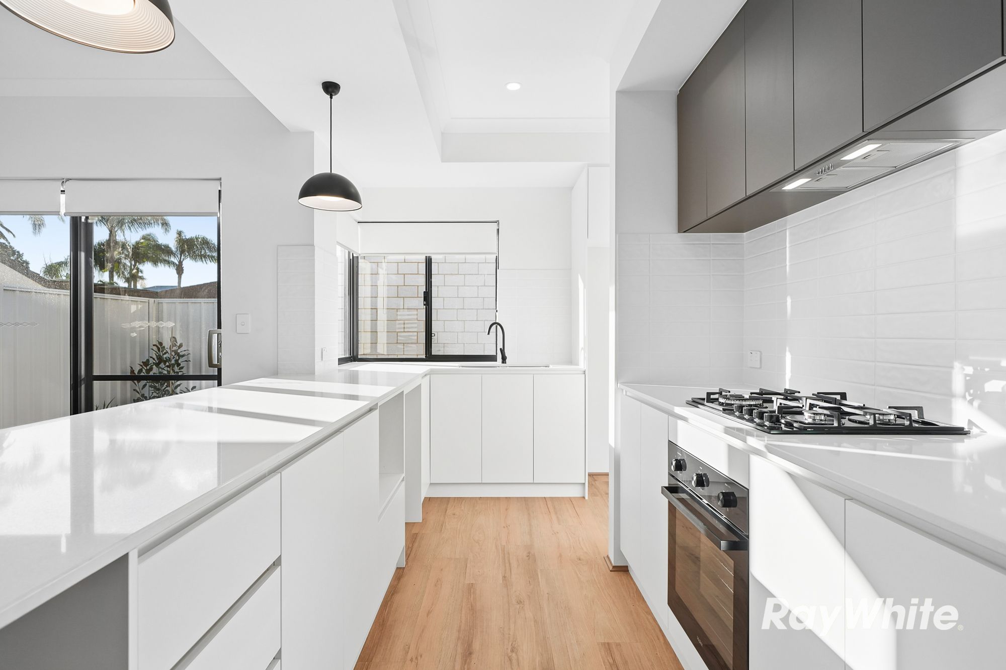 28C Scaddan Street — photo 6 of 30