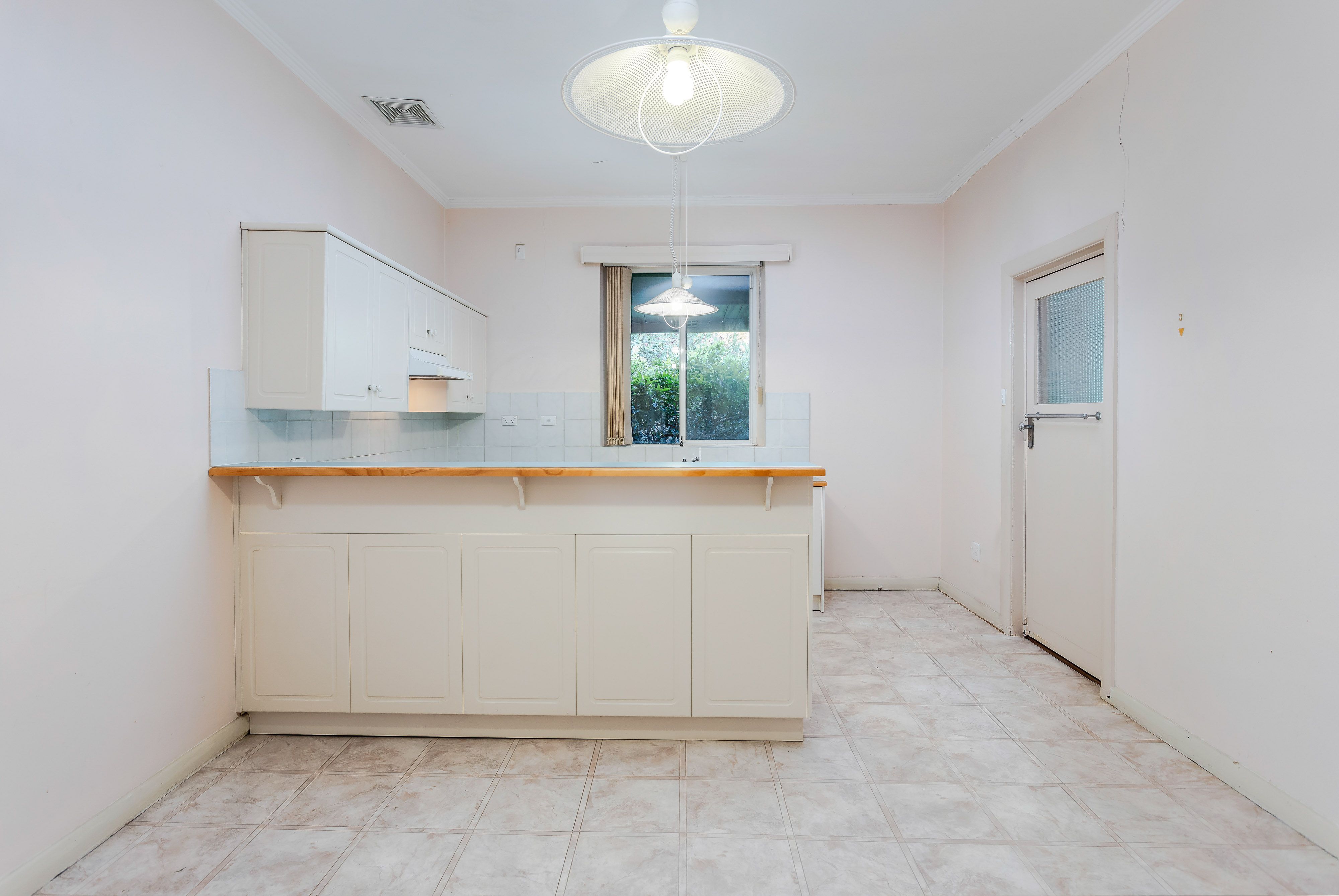 8 Samson Avenue — photo 8 of 16