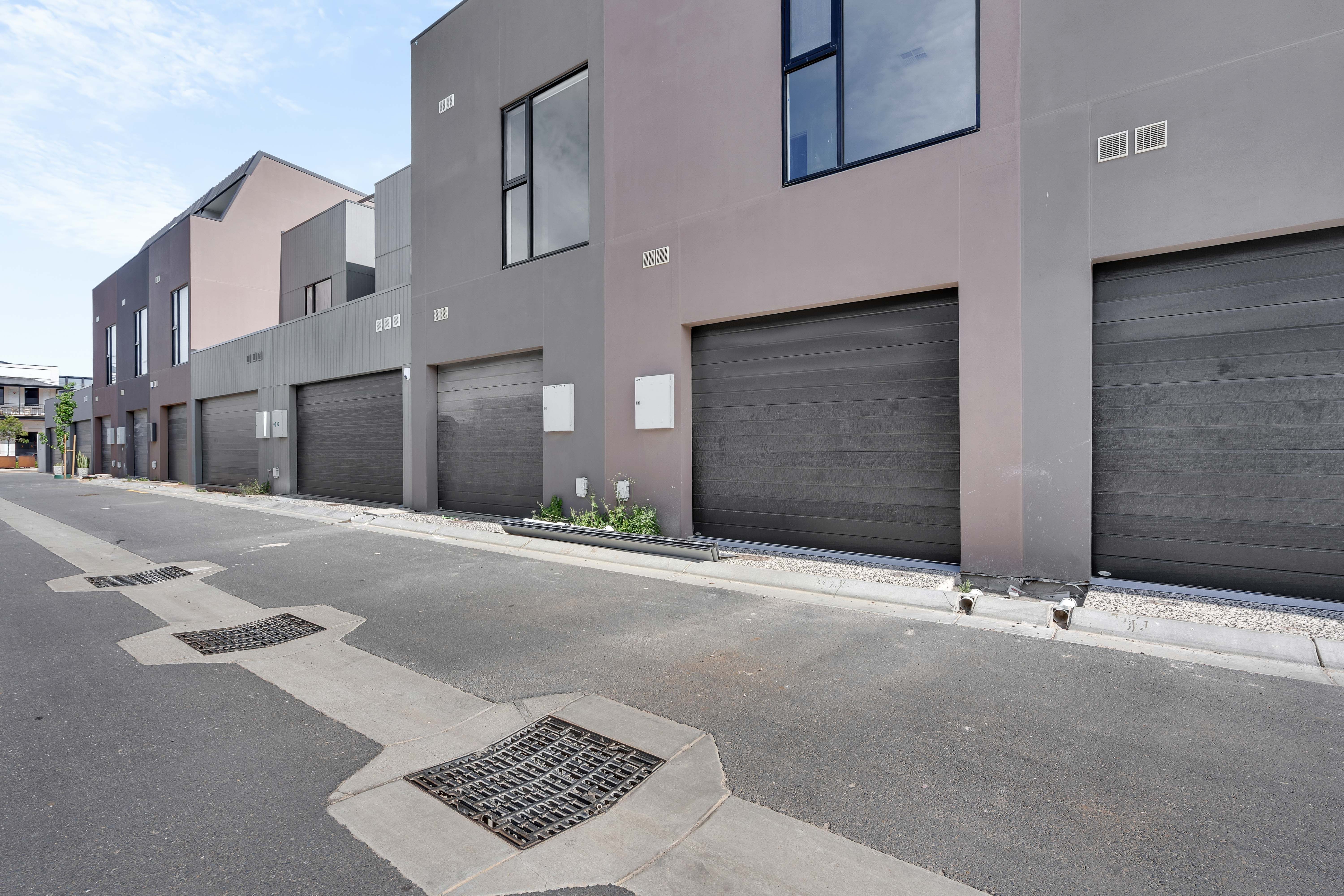 18 London Road — photo 15 of 16