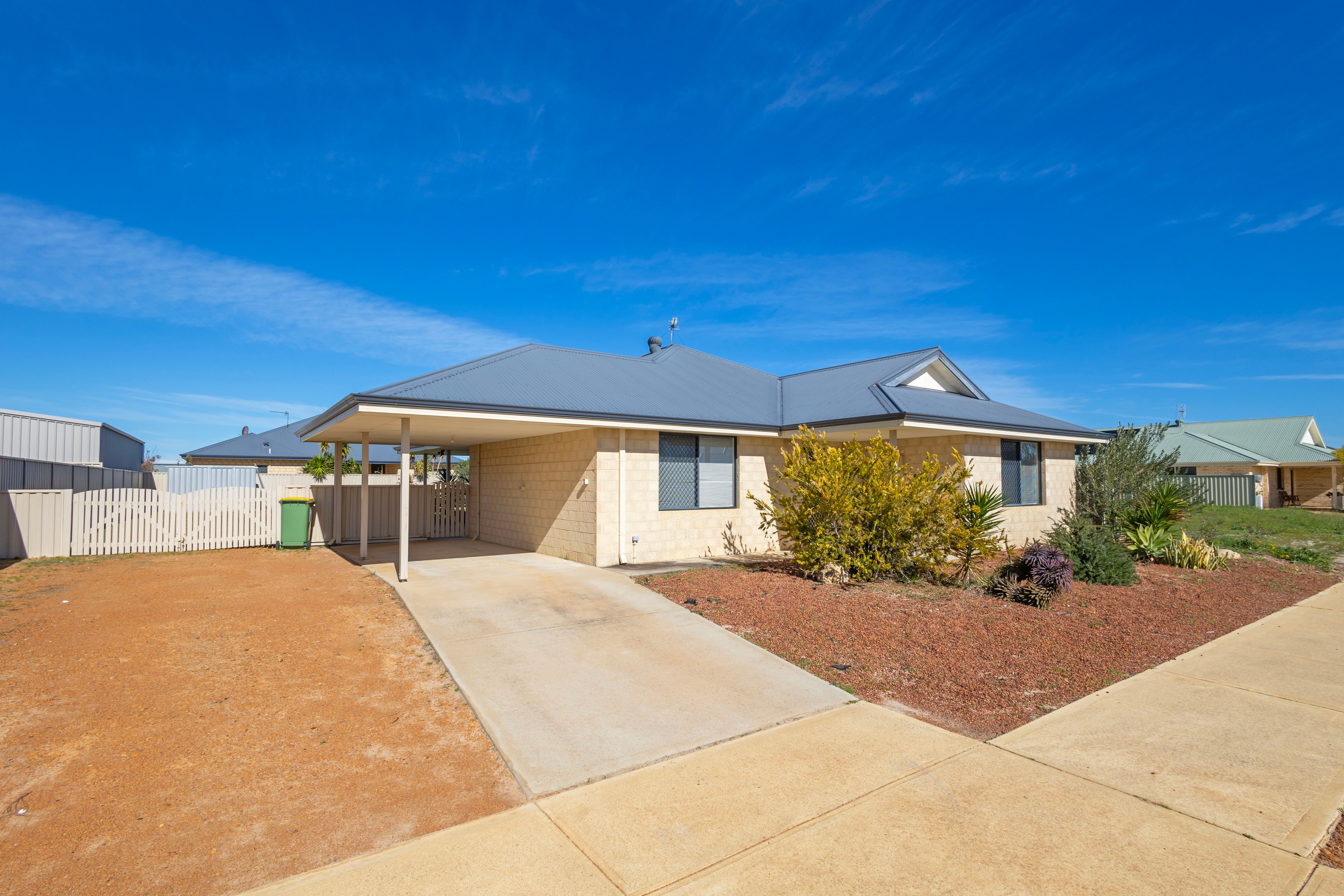 29 Dryandra Boulevard — photo 5 of 24