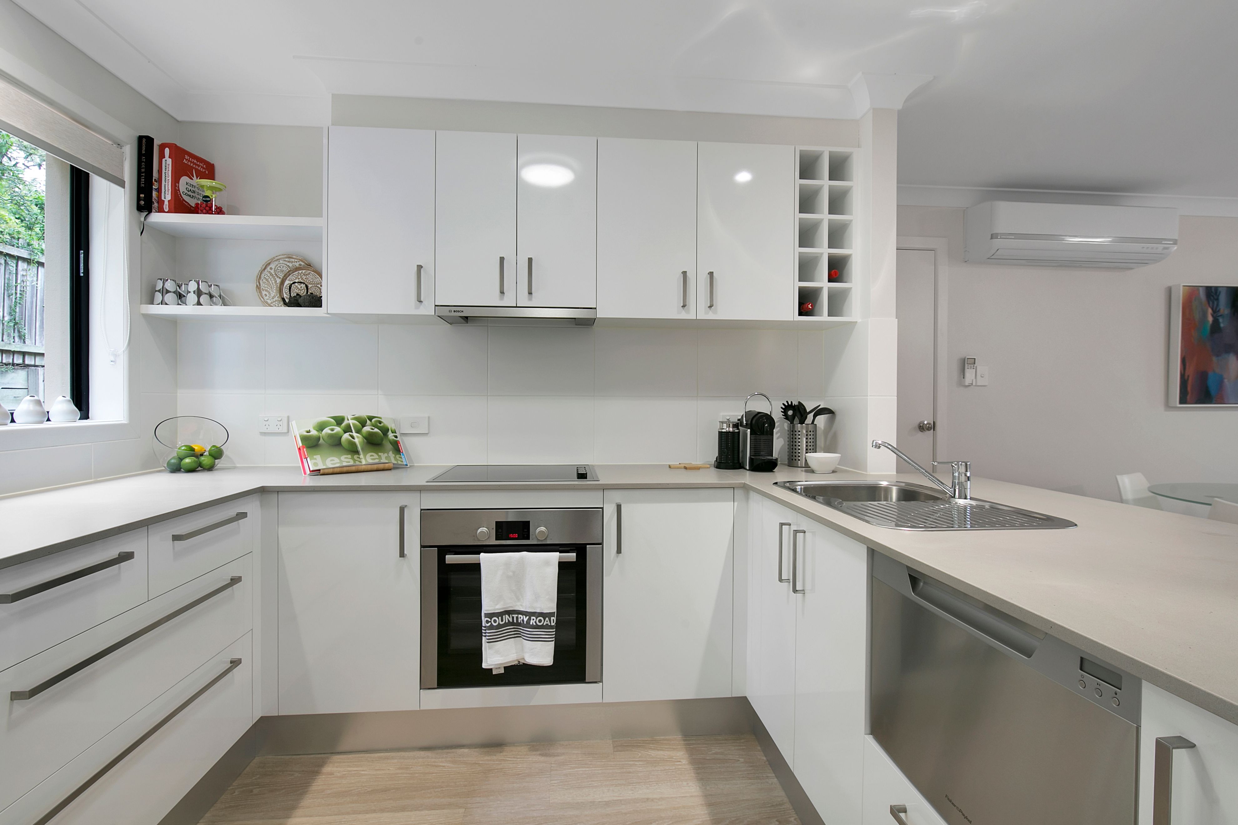 22 Middle Street, Highgate Hill QLD 4101