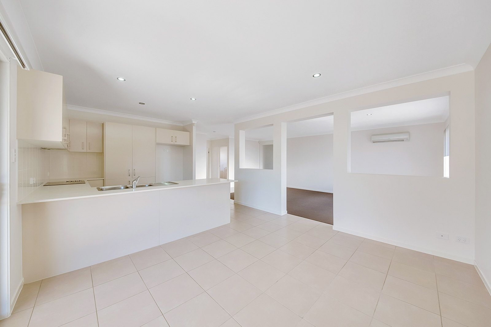 32 Petrel Street, Kirkwood, QLD 4680