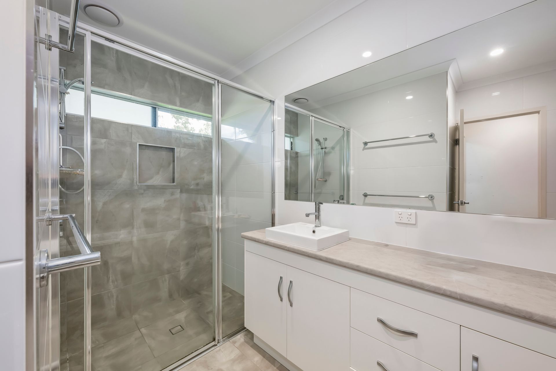 1065 Elliott Heads Road — photo 15 of 30