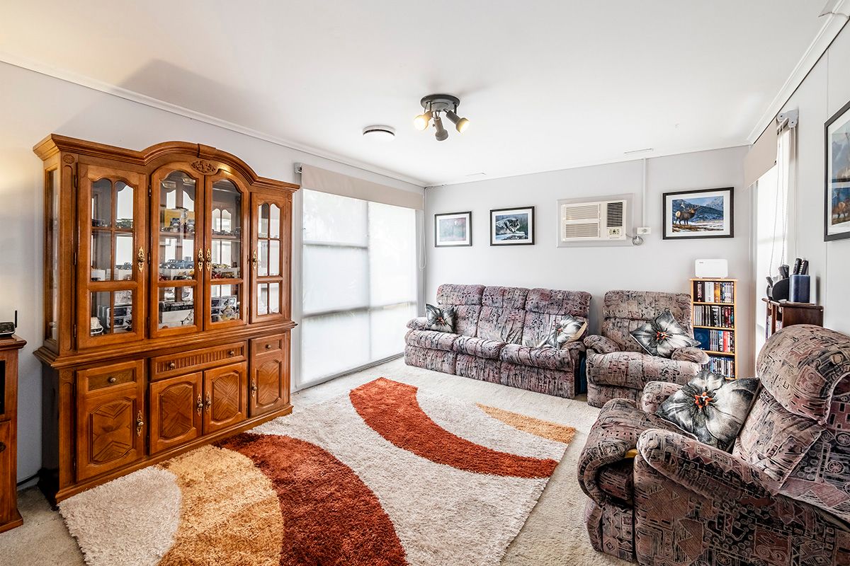 20 Valepark Crescent, Cranbourne, VIC 3977