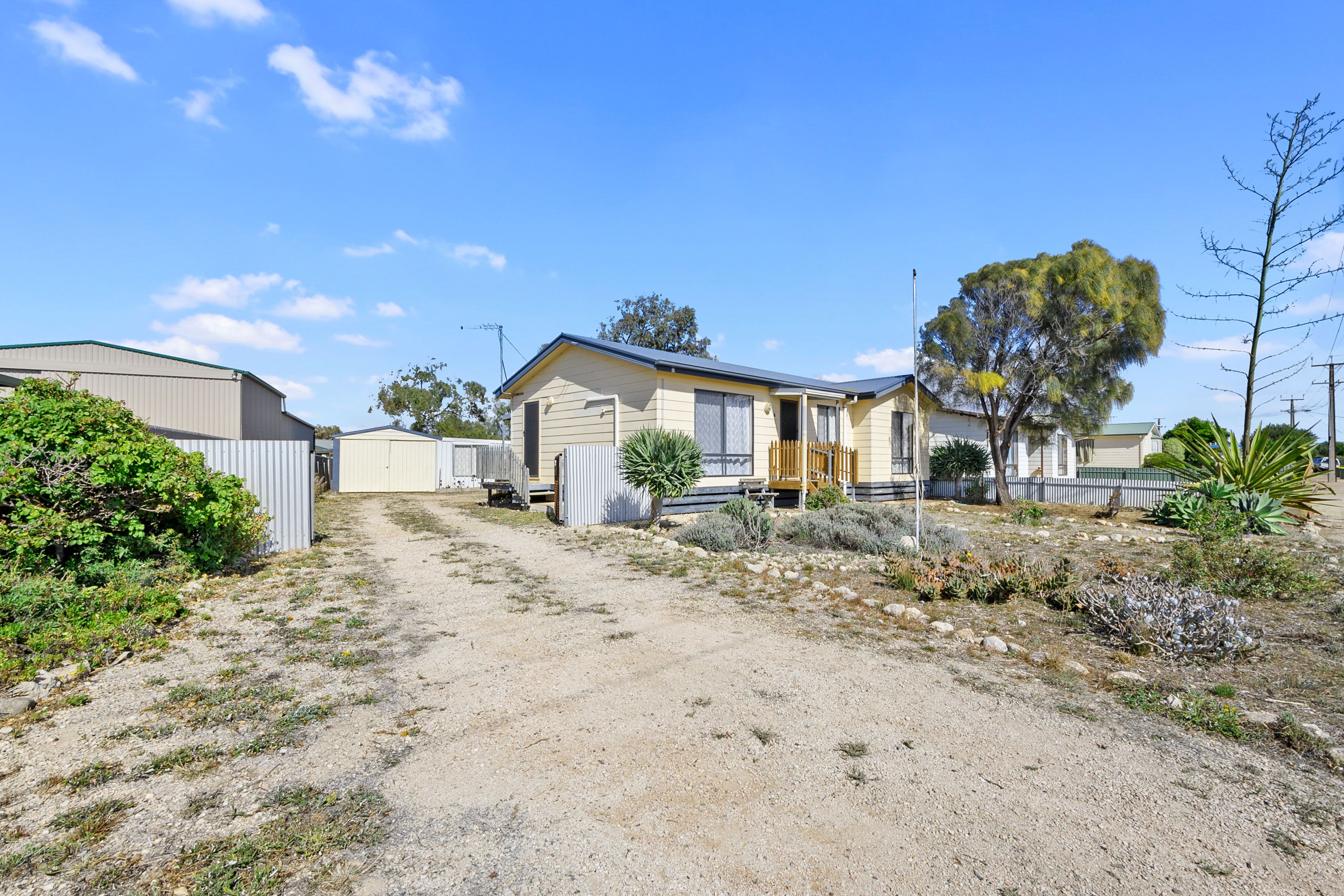 4 Allen Road, Tiddy Widdy Beach, SA 5571