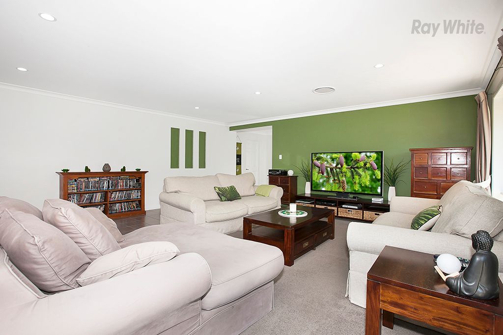 6 Lochern Court, North Lakes, QLD 4509