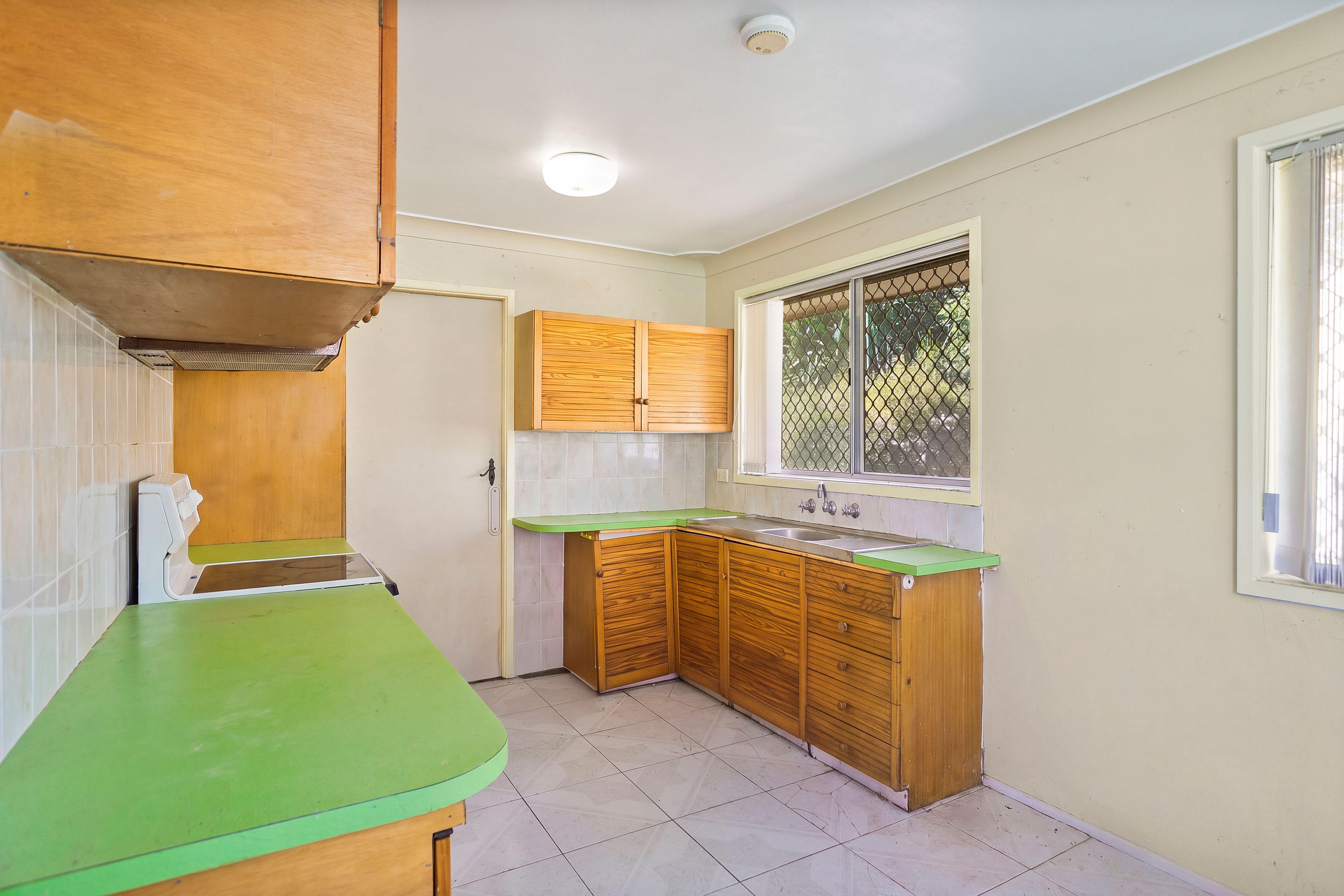 77 Cuthbert Drive, Mount Warrigal, NSW 2528