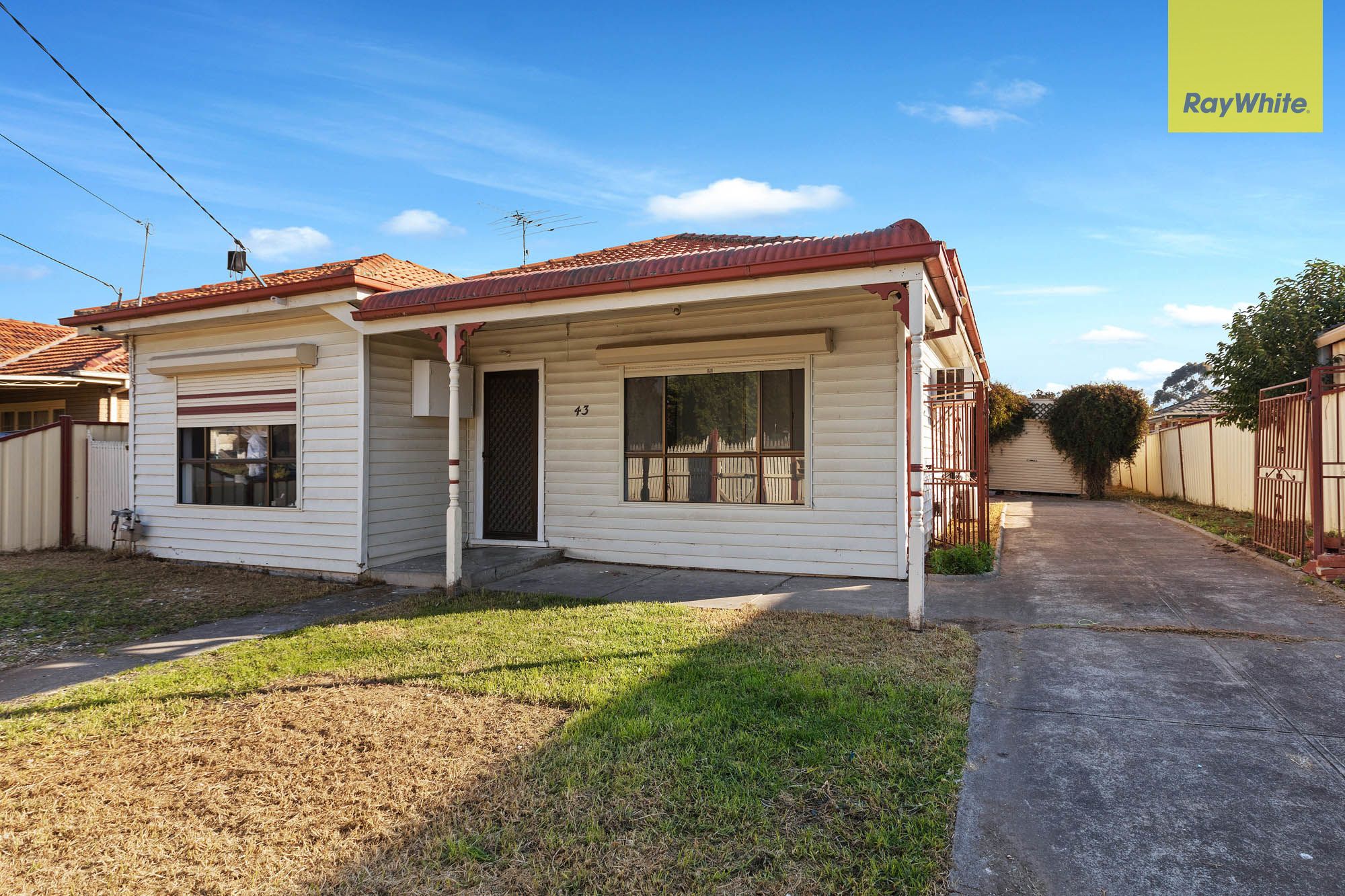 43 Erica Avenue, St Albans VIC 3021