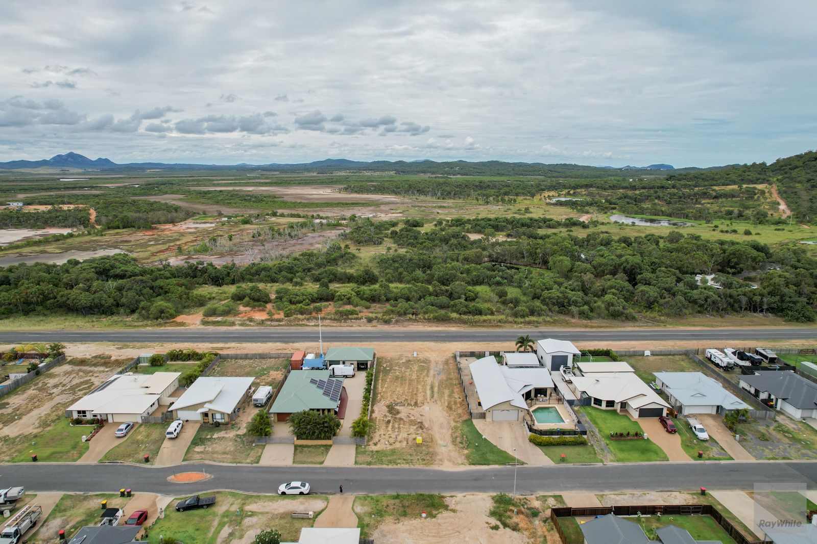 32 Amalfi Drive, Zilzie, QLD 4710