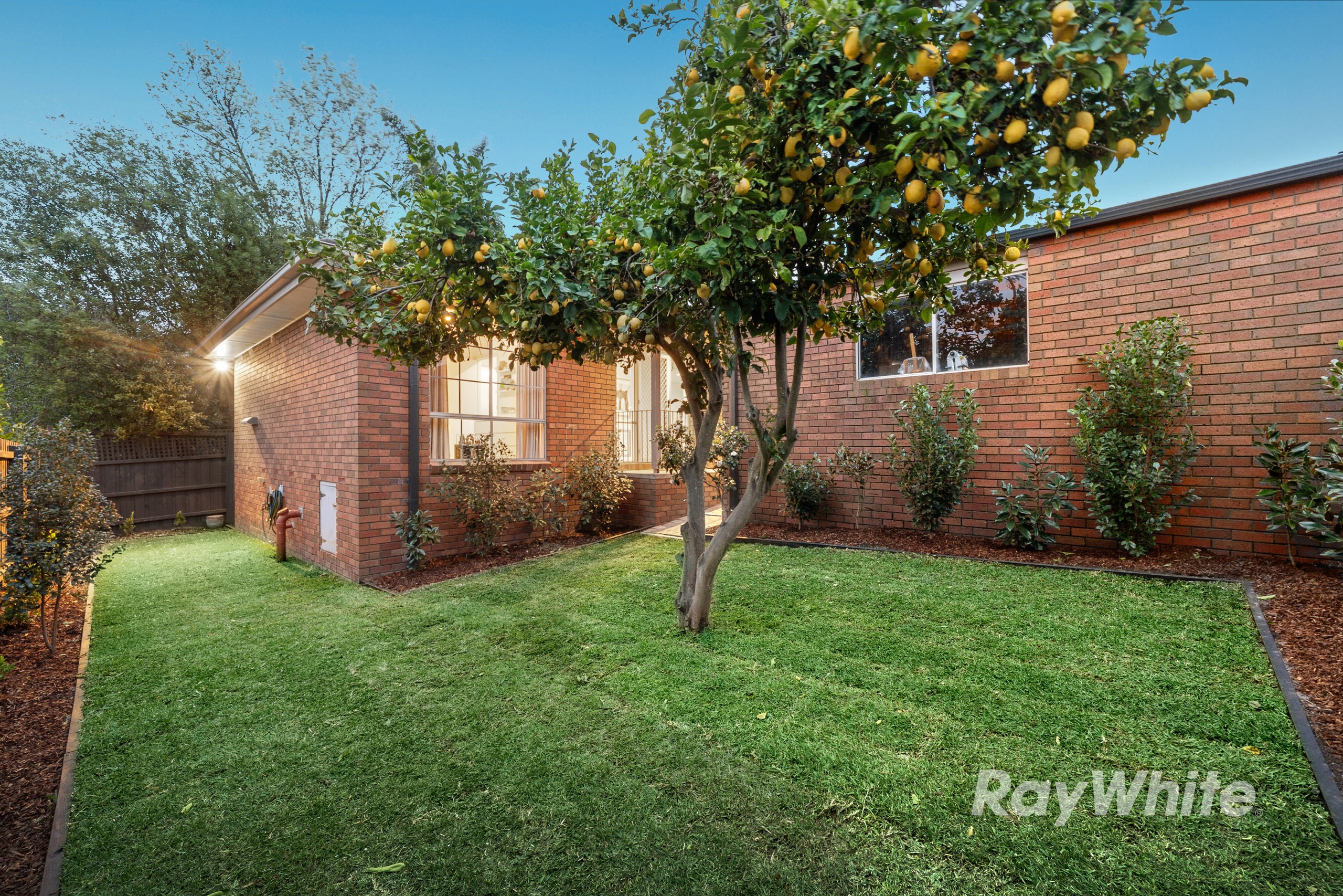 2/20 Hillcrest Avenue, Chadstone, VIC 3148
