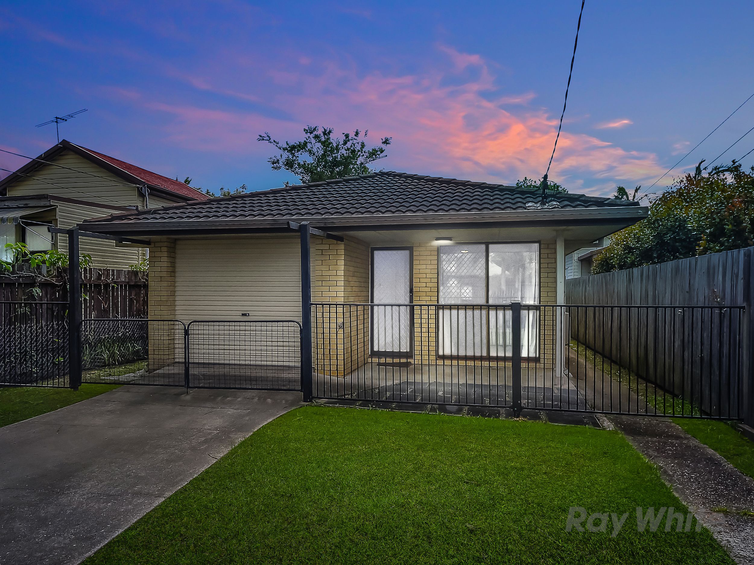 Deagon, QLD 4017