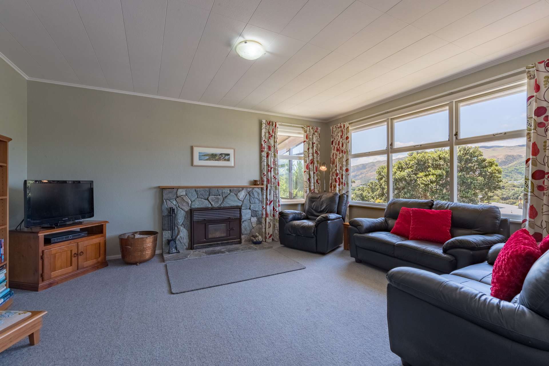 16 Raroa Place photo 6