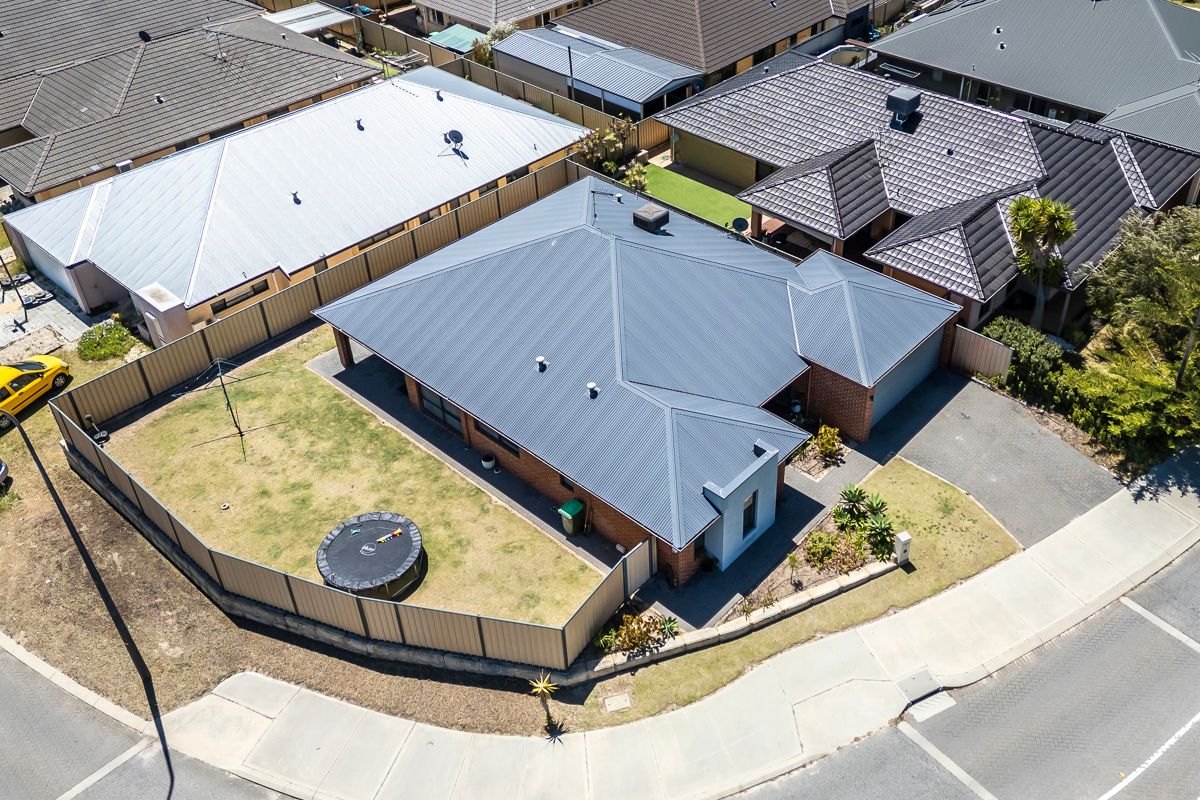 35 Blackwood Meander, Yanchep, WA 6035