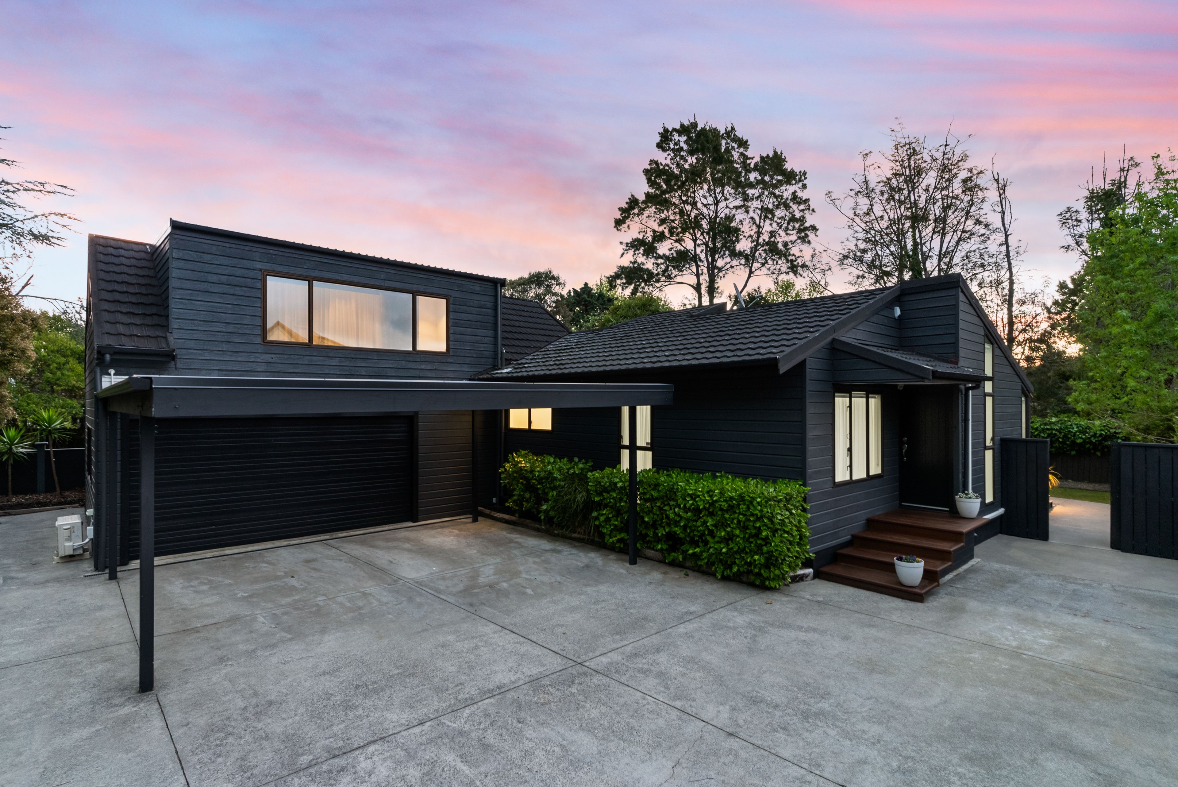 18 Orinda Close, Botany Downs, Manukau City